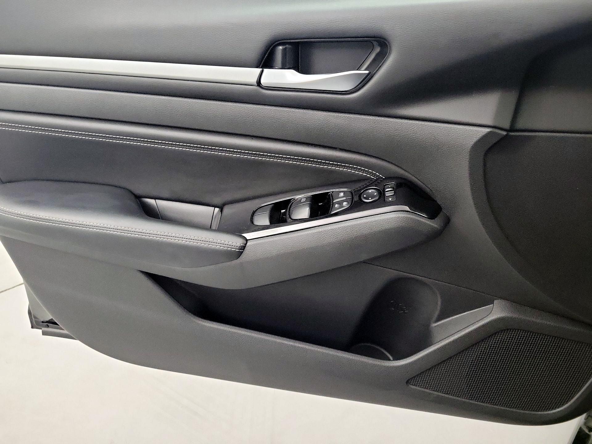 Thumbnail: 2023 Nissan Altima - 12