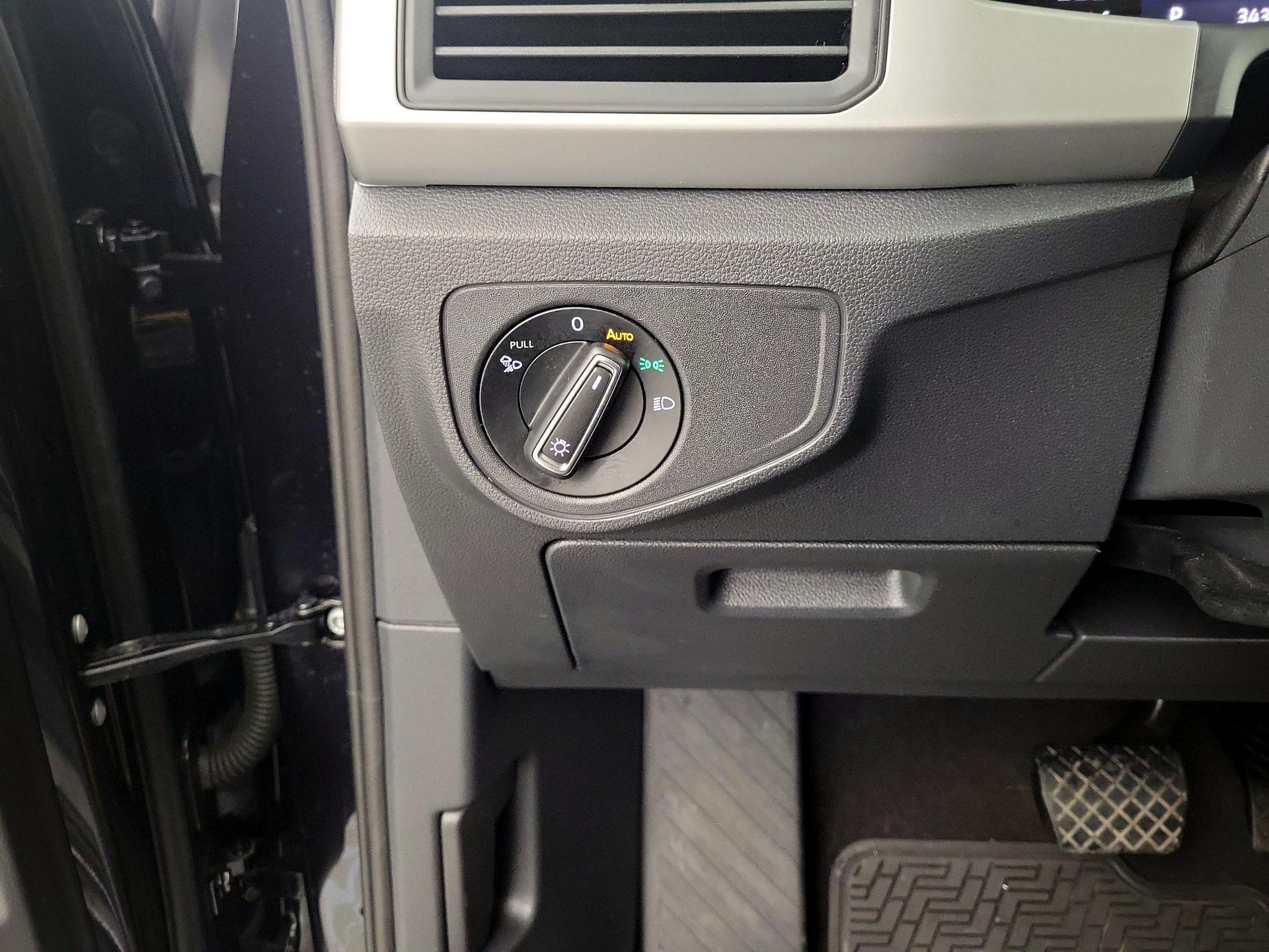 Thumbnail: 2023 Volkswagen Atlas - 13