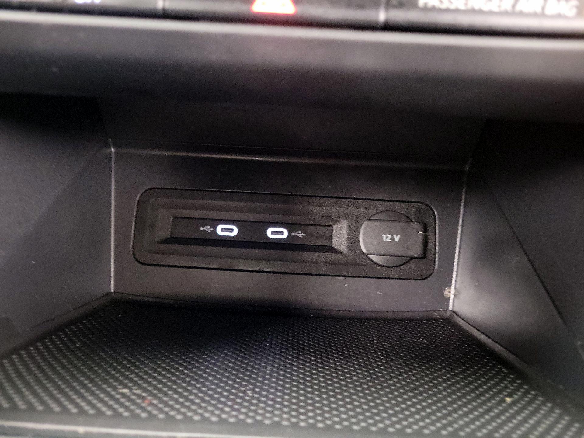 Thumbnail: 2023 Volkswagen Atlas - 18