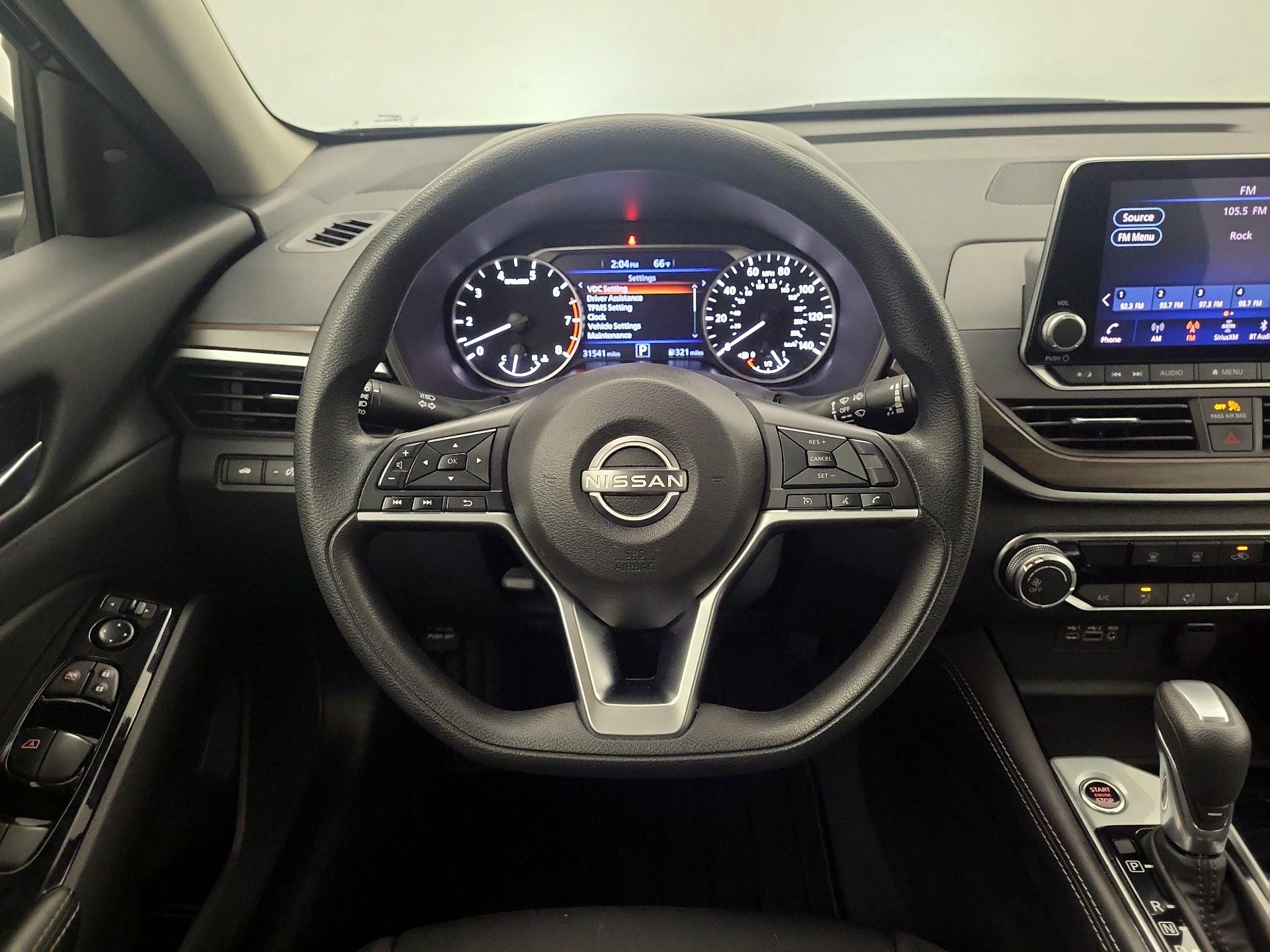 Thumbnail: 2023 Nissan Altima - 10