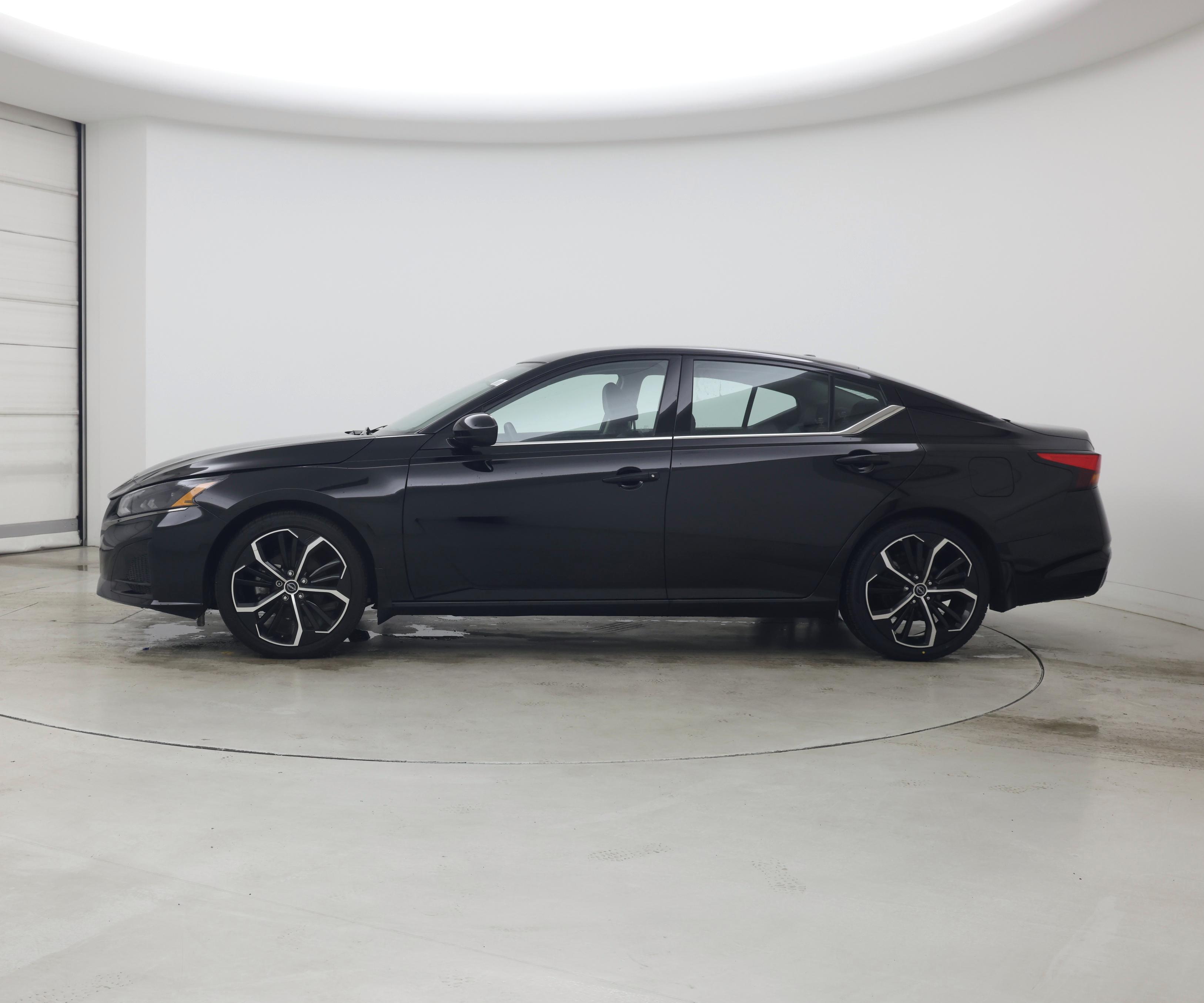 Thumbnail: 2024 Nissan Altima - 3