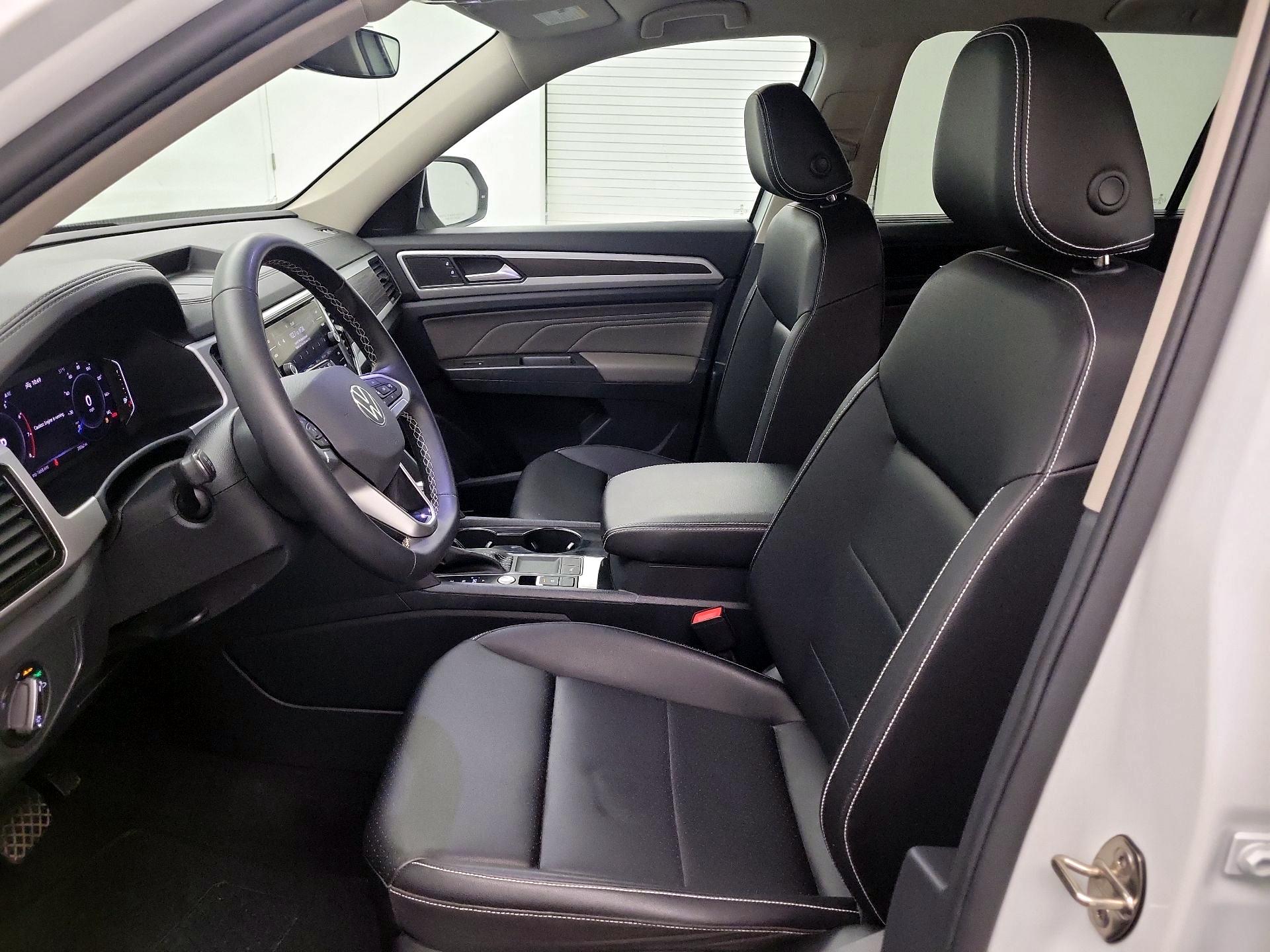 Thumbnail: 2023 Volkswagen Atlas - 11