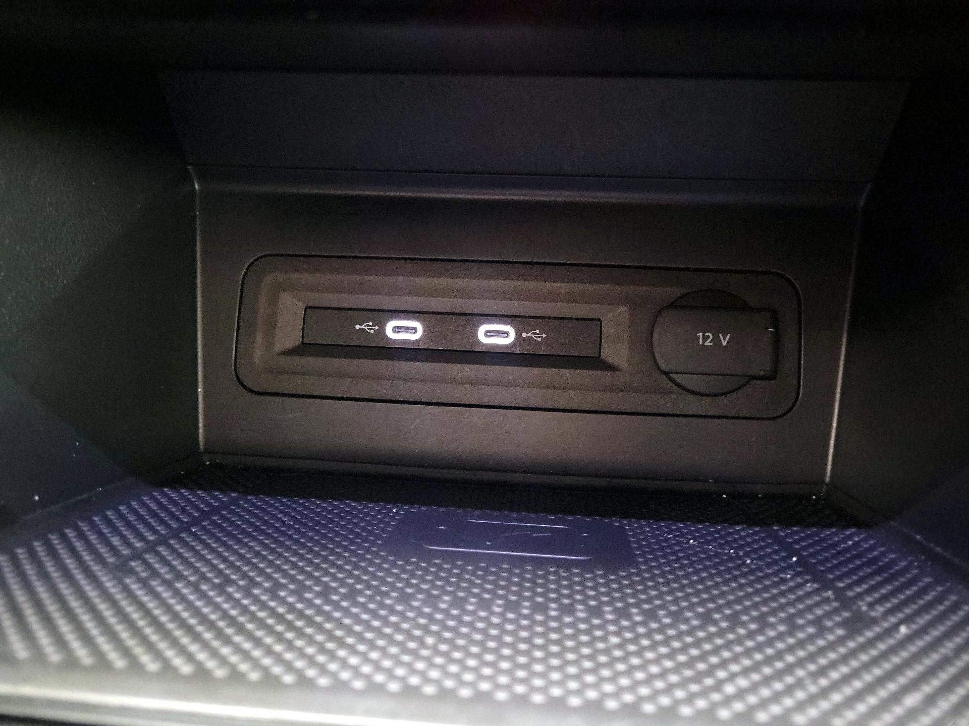 Thumbnail: 2023 Volkswagen Atlas - 18