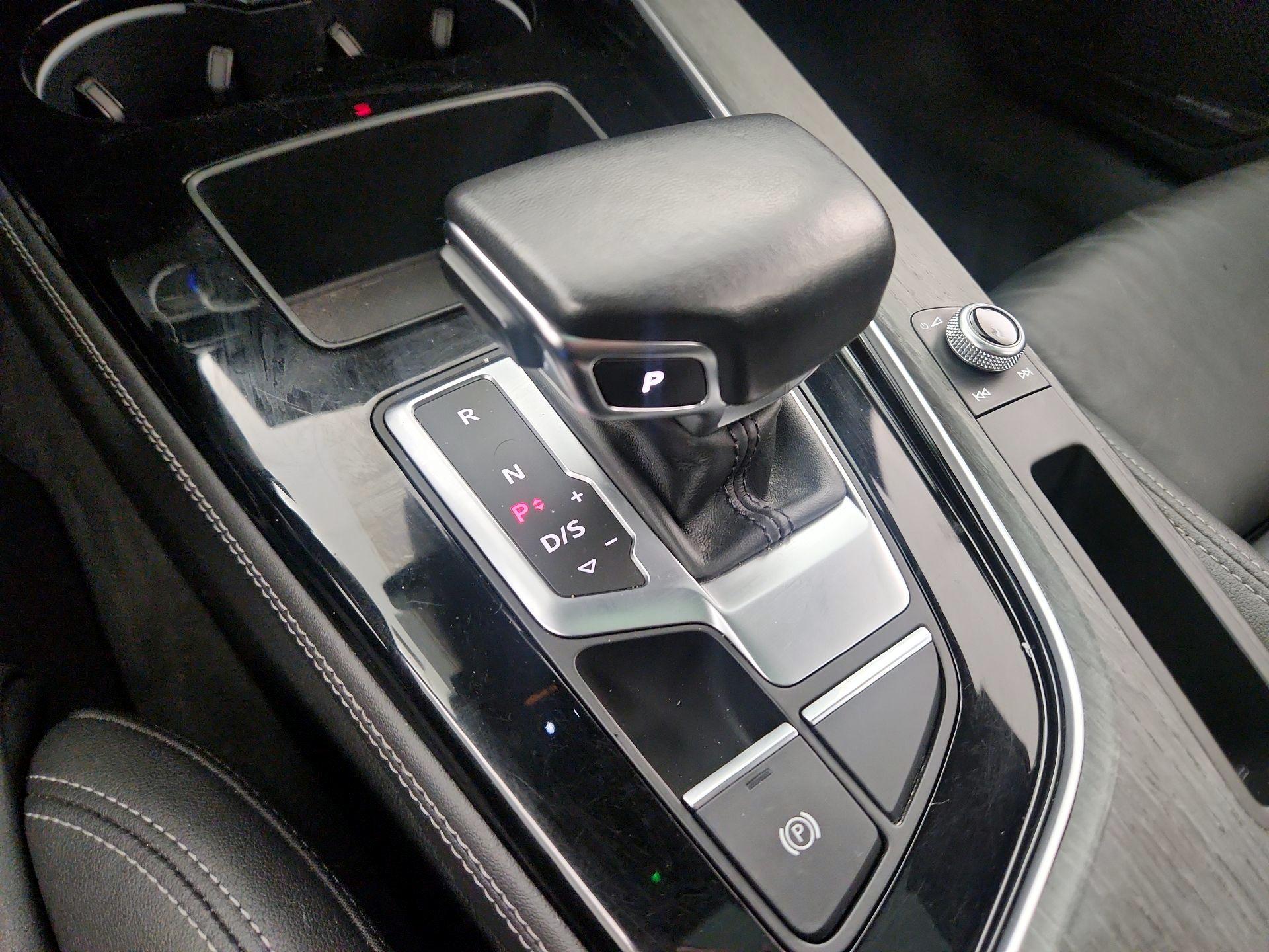 Thumbnail: 2023 Audi A4 - 17