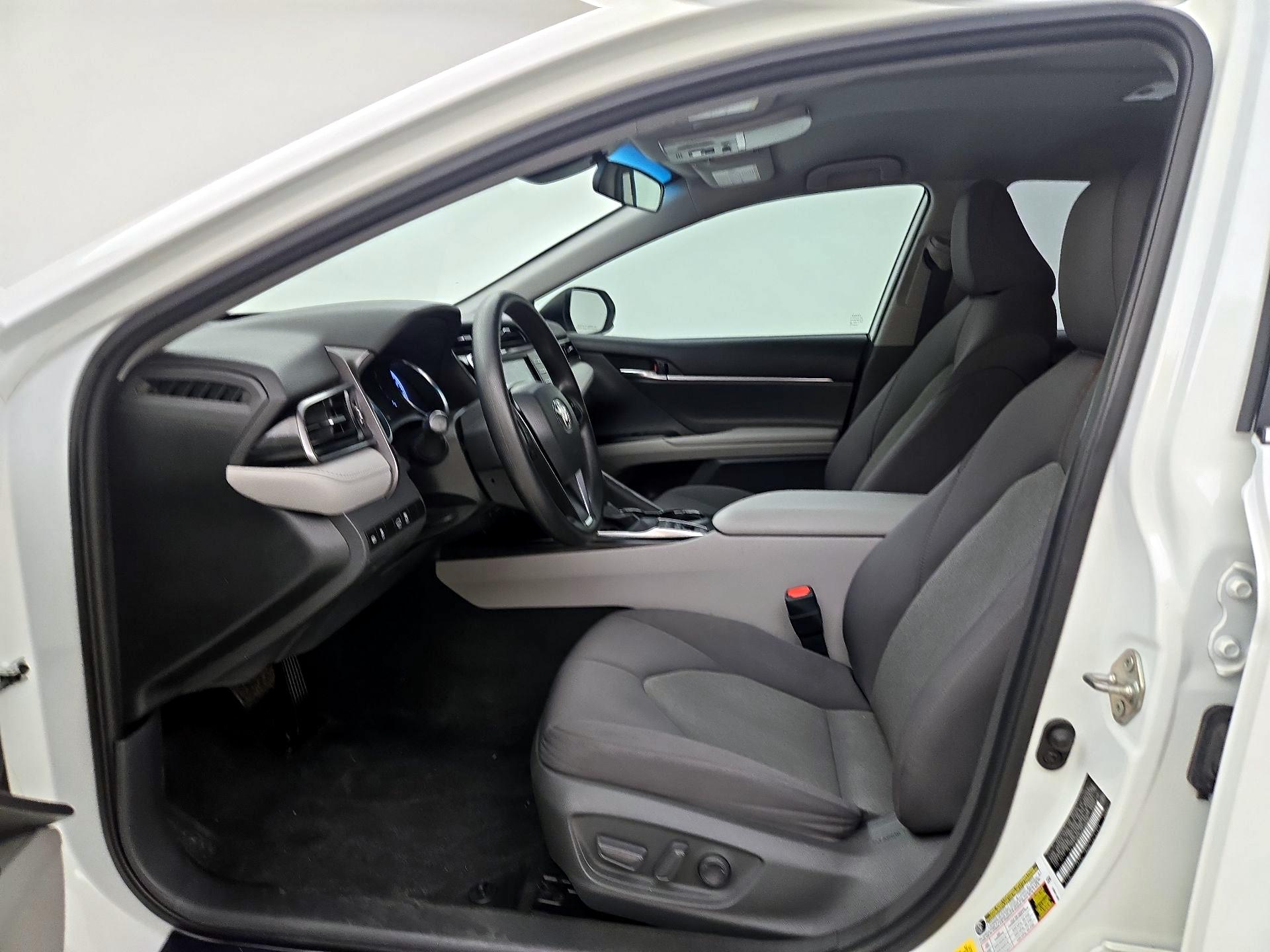 Thumbnail: 2020 Toyota Camry - 11