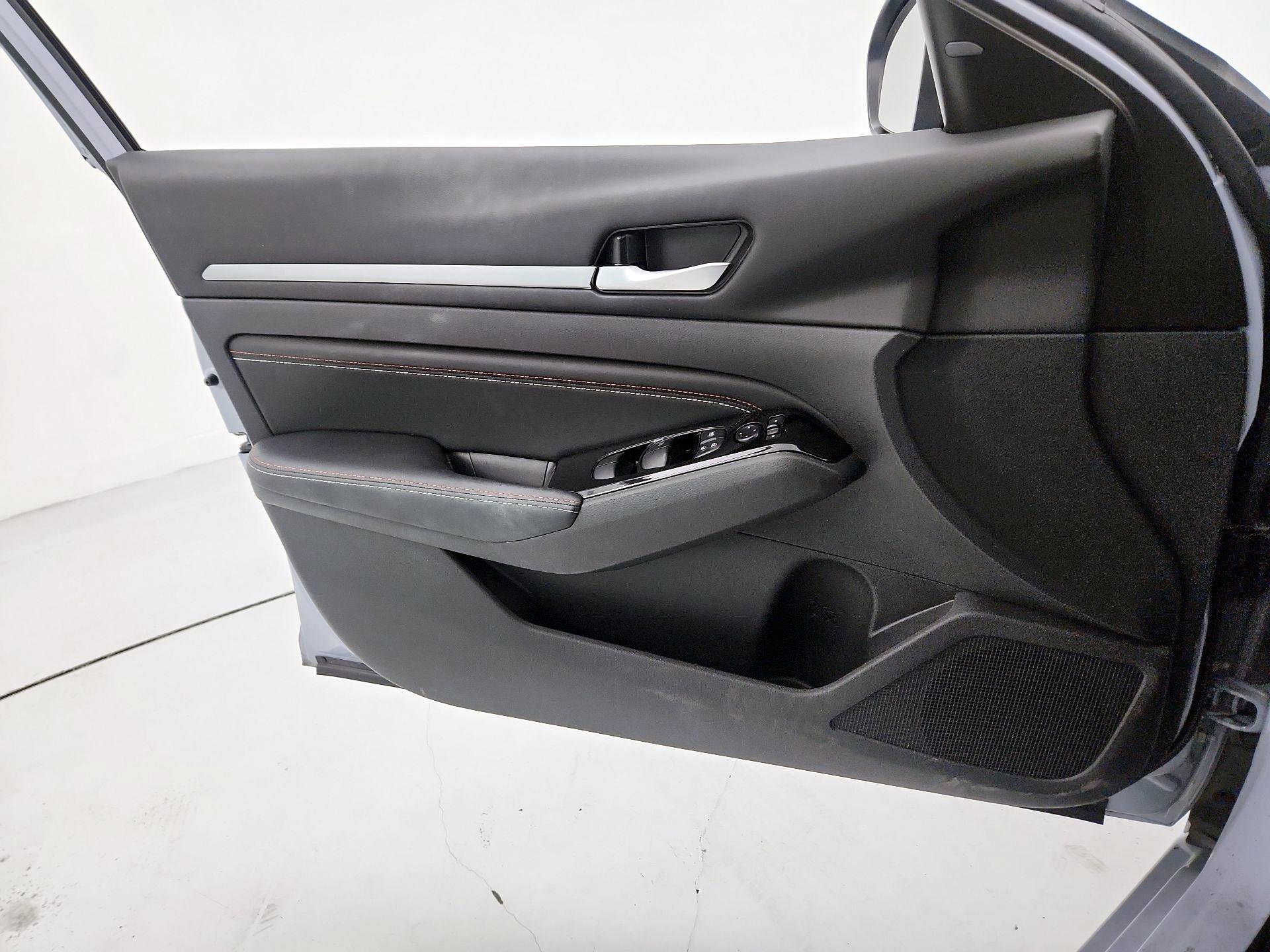 Thumbnail: 2023 Nissan Altima - 12