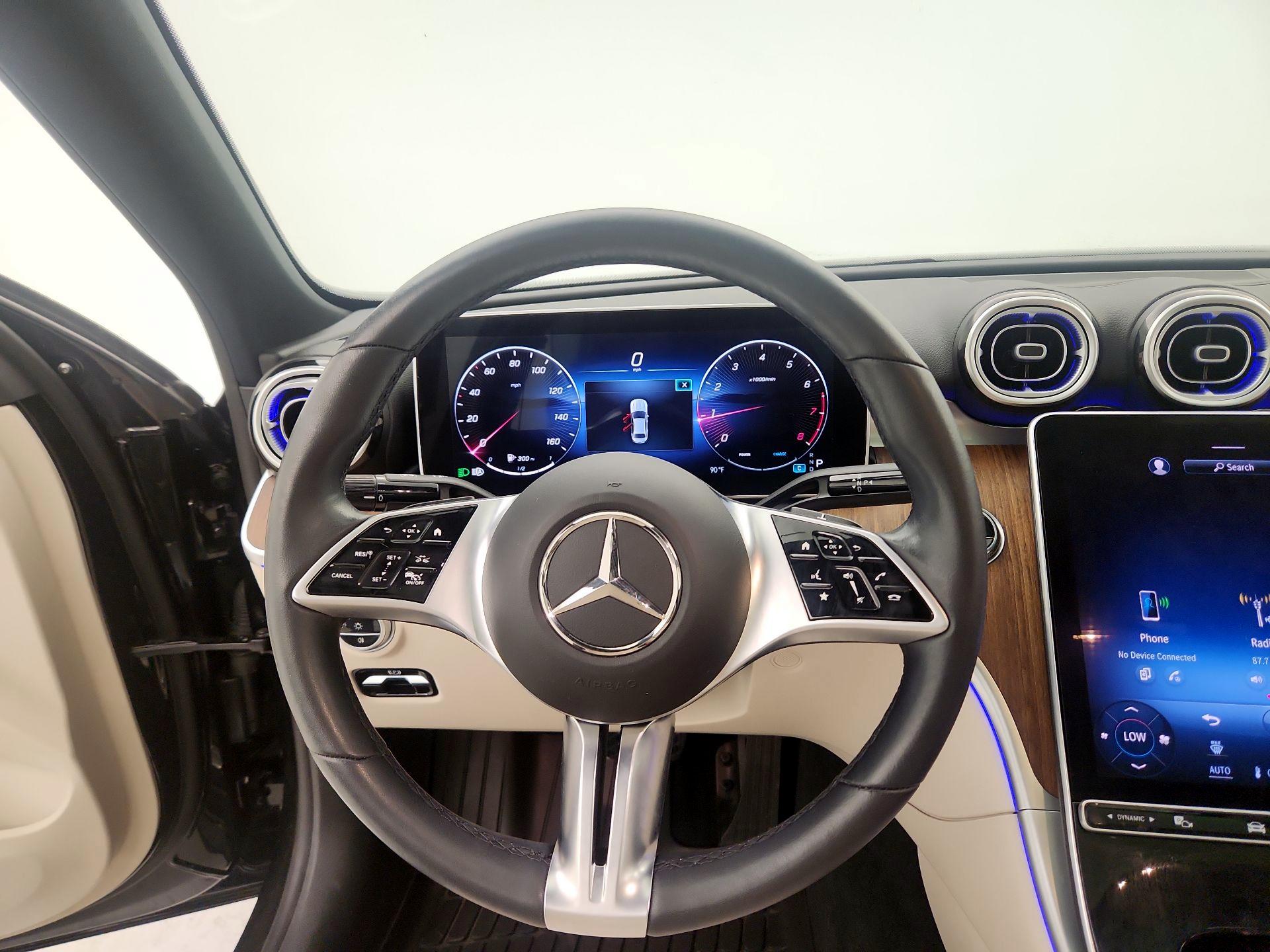 Thumbnail: 2023 Mercedes-Benz C-Class - 10