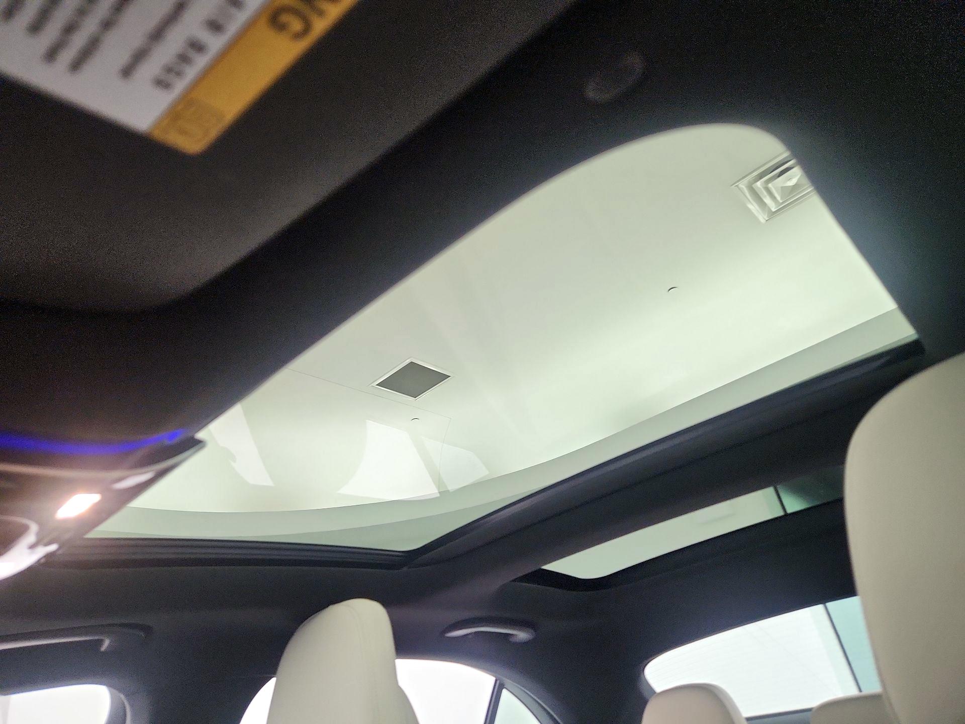 Thumbnail: 2023 Mercedes-Benz C-Class - 19