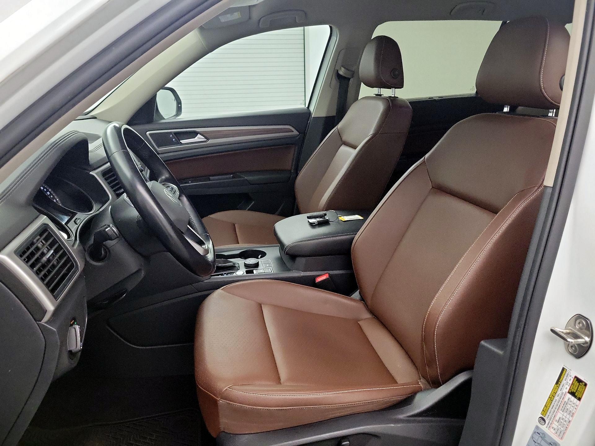 Thumbnail: 2021 Volkswagen Atlas - 11