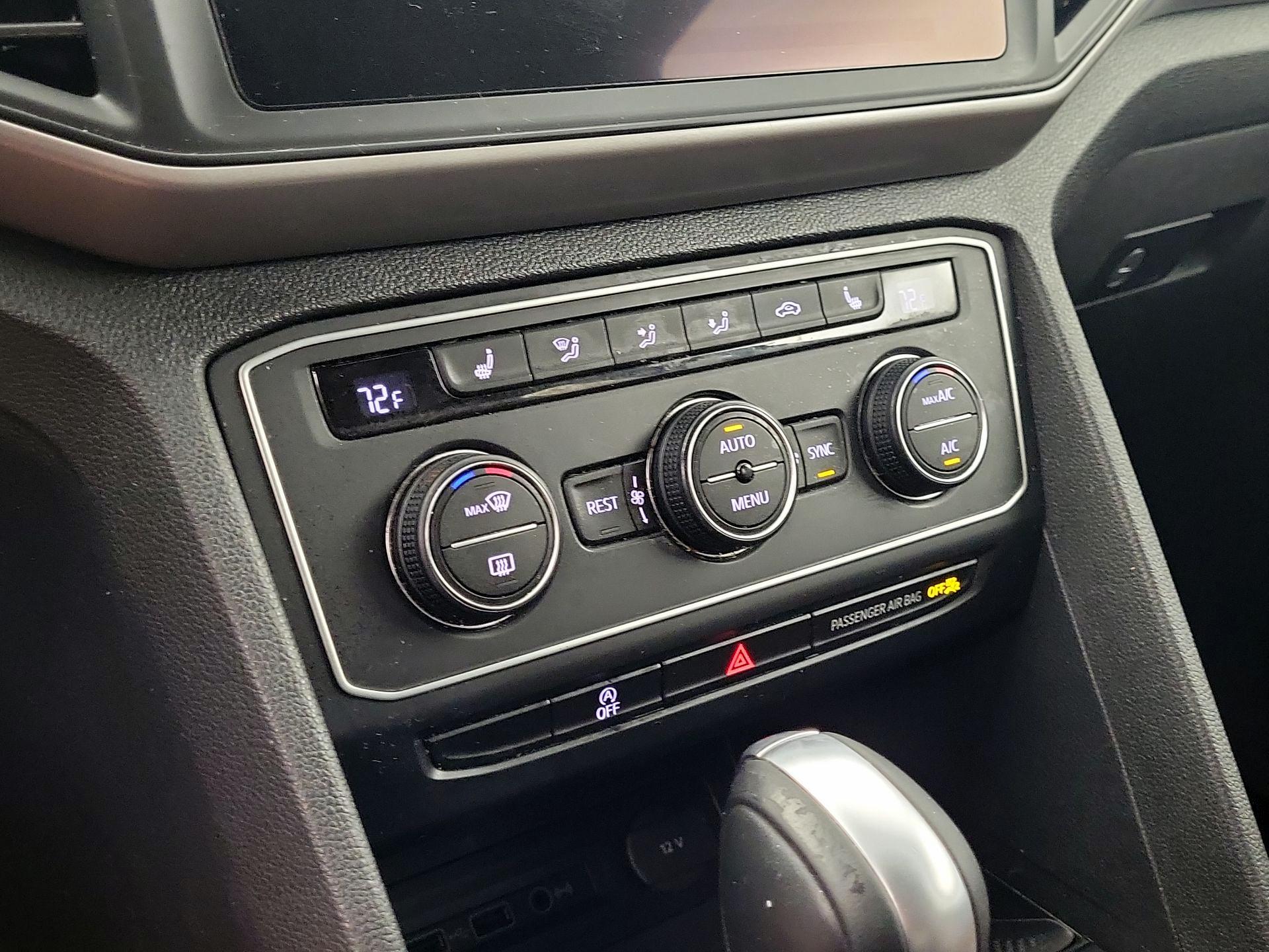 Thumbnail: 2021 Volkswagen Atlas - 16