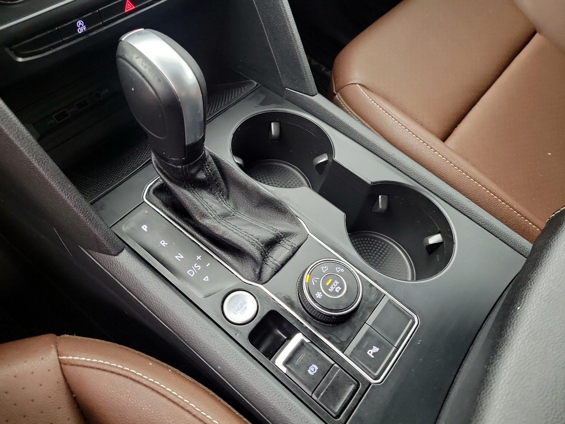 Thumbnail: 2021 Volkswagen Atlas - 17