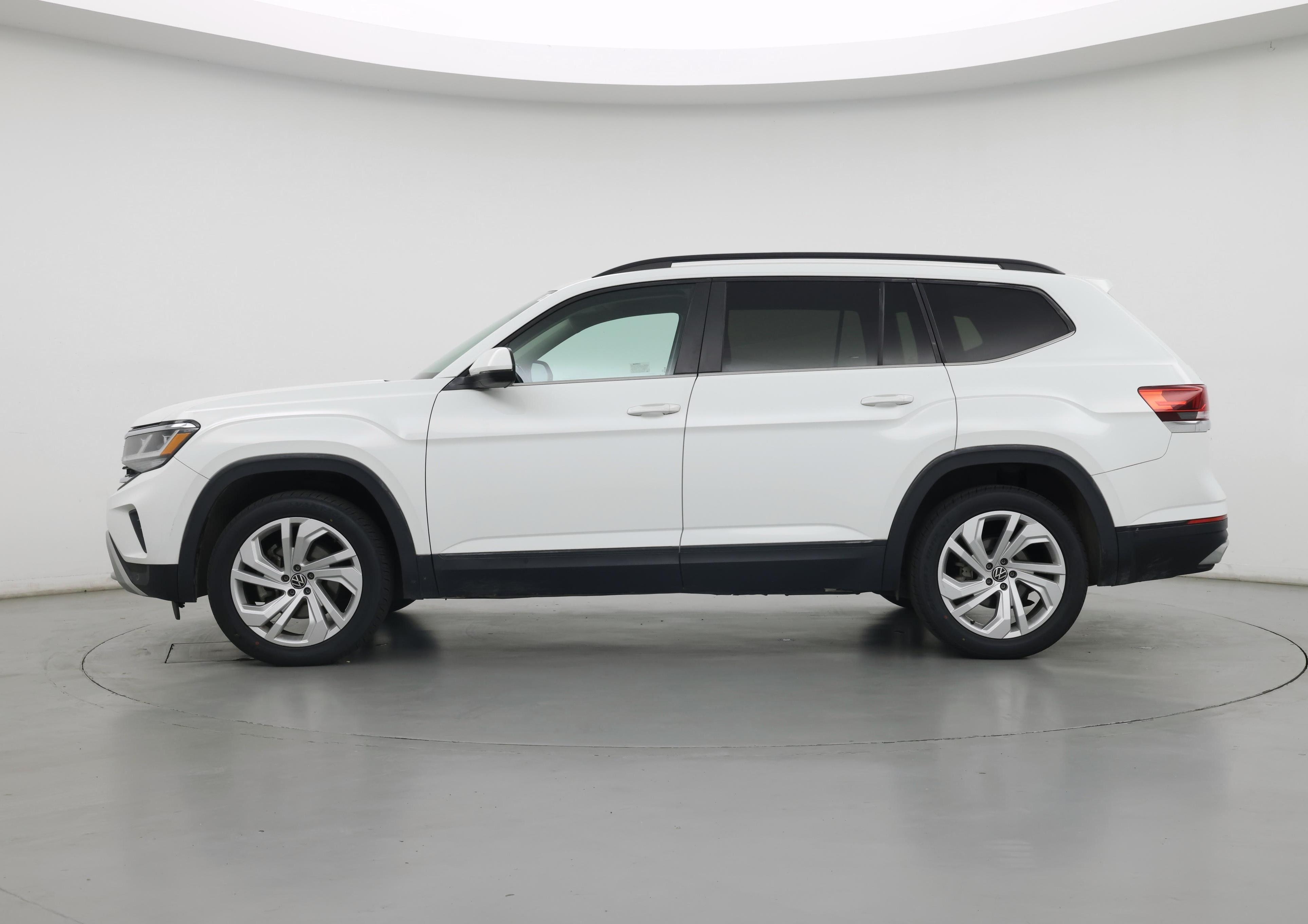 Thumbnail: 2021 Volkswagen Atlas - 3