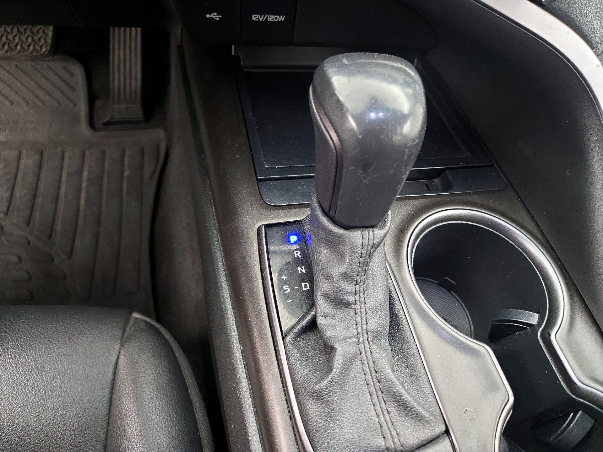 Thumbnail: 2021 Toyota Camry - 17