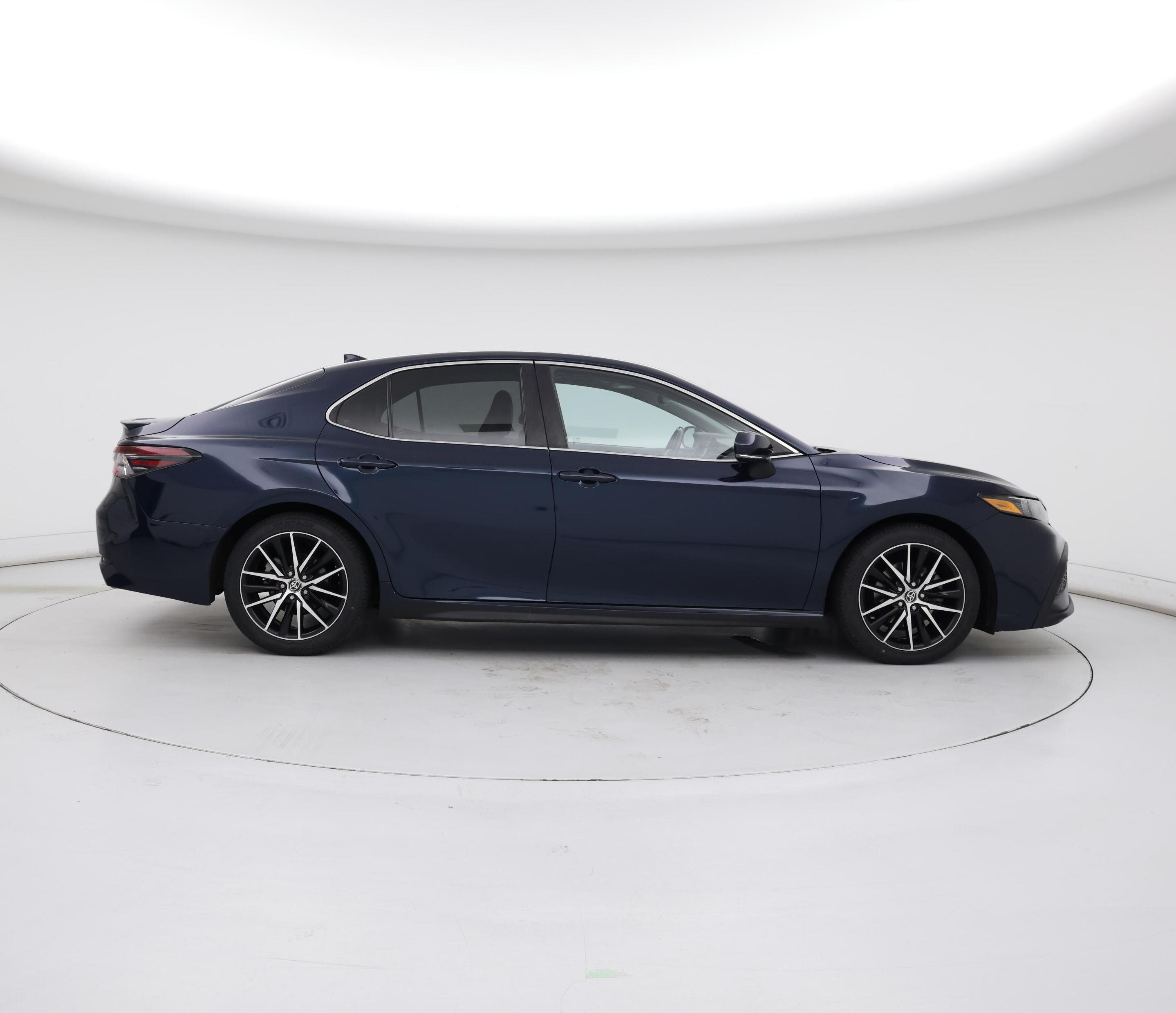 Thumbnail: 2021 Toyota Camry - 7