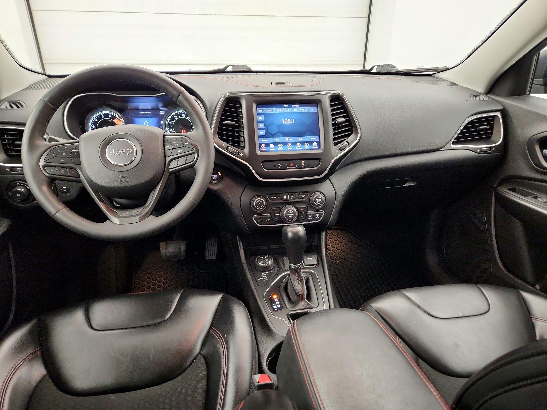 Thumbnail: 2021 Jeep Cherokee - 9