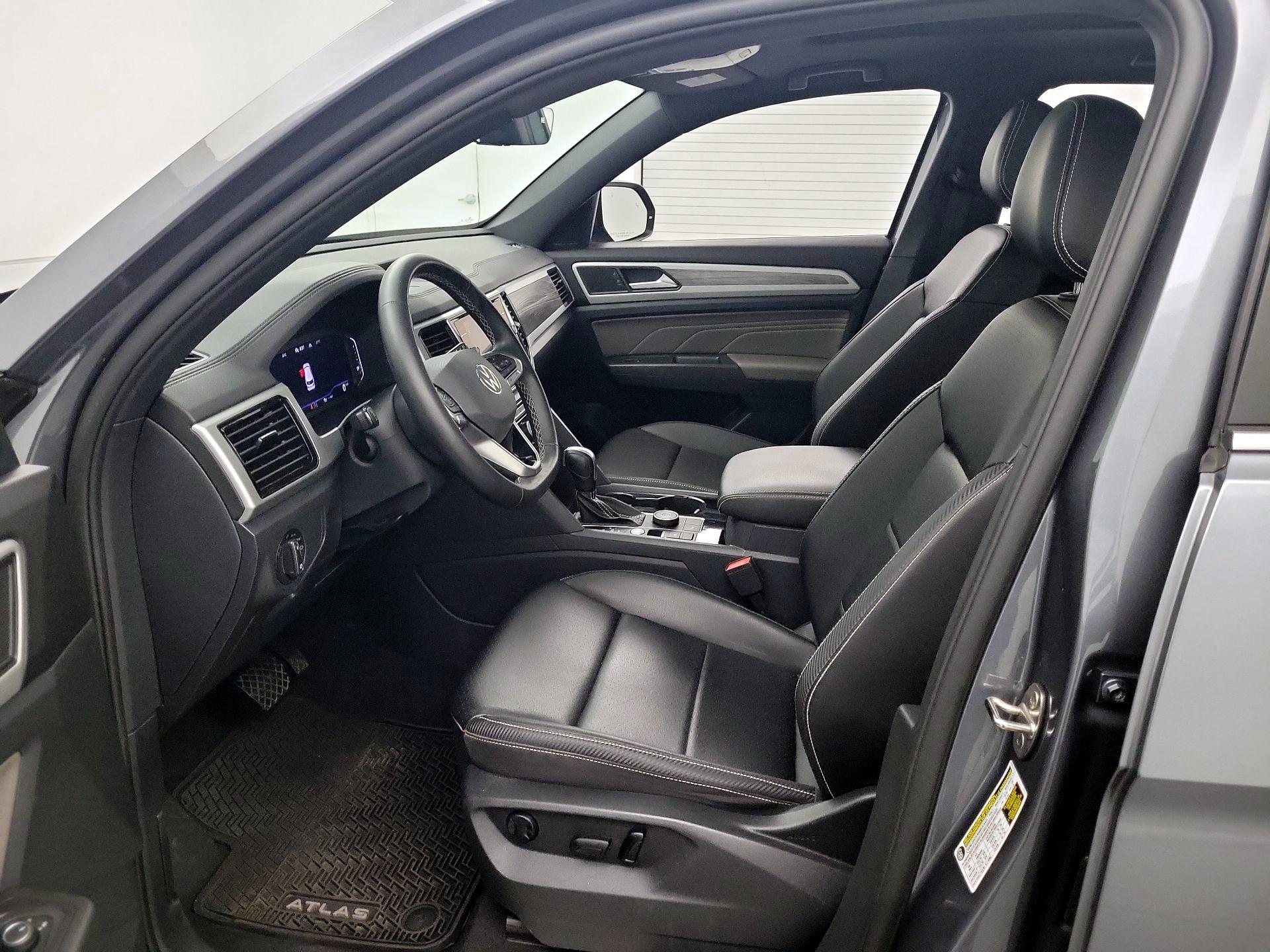 Thumbnail: 2022 Volkswagen Atlas - 11