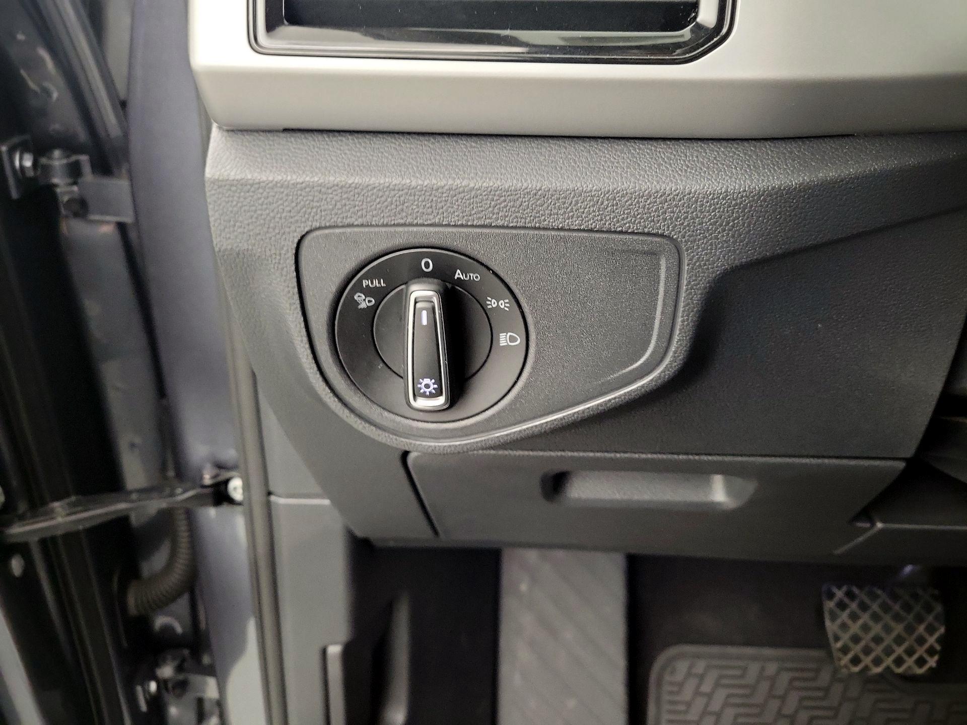 Thumbnail: 2022 Volkswagen Atlas - 13