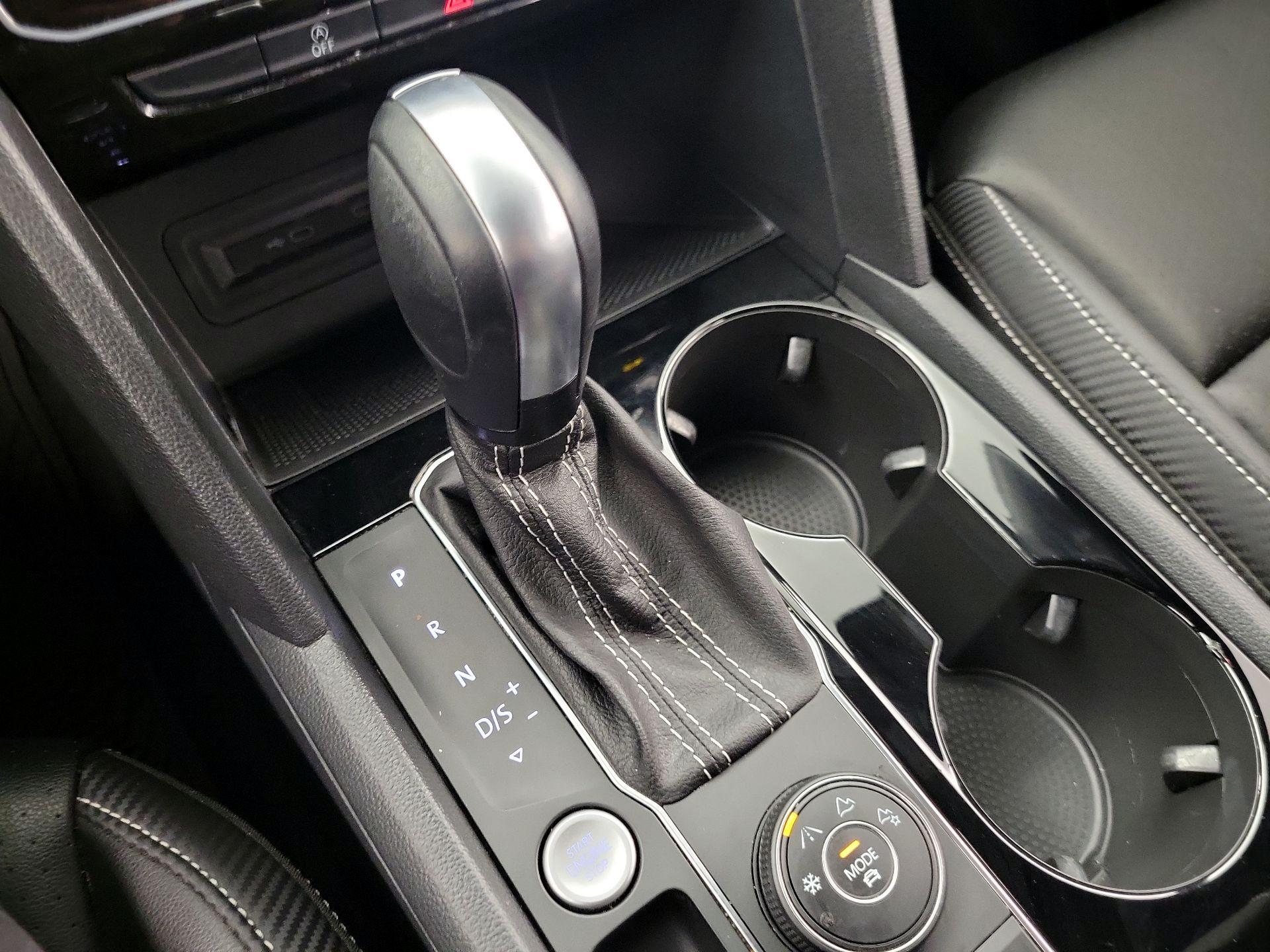 Thumbnail: 2022 Volkswagen Atlas - 17