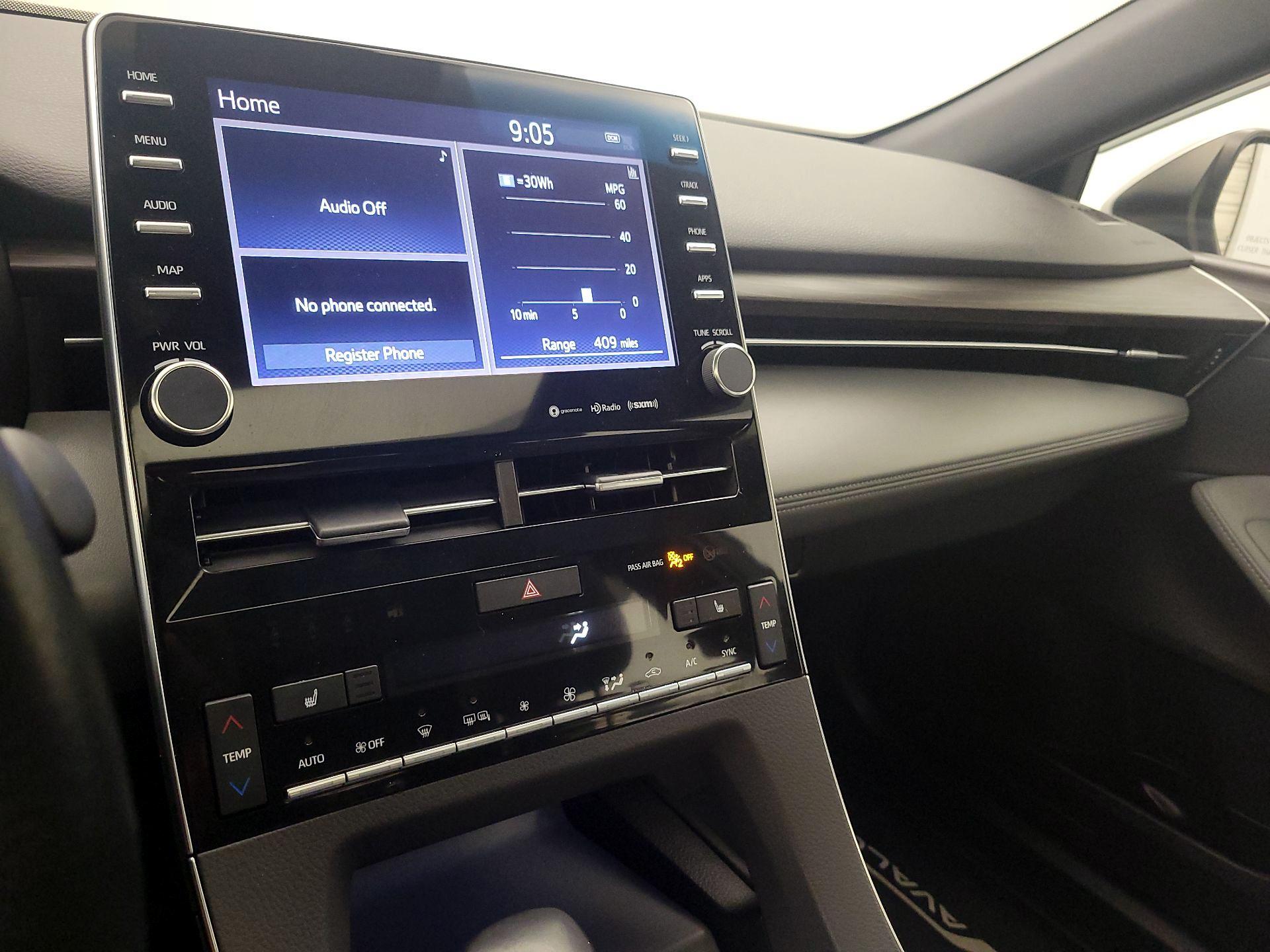 Thumbnail: 2020 Toyota Avalon - 16