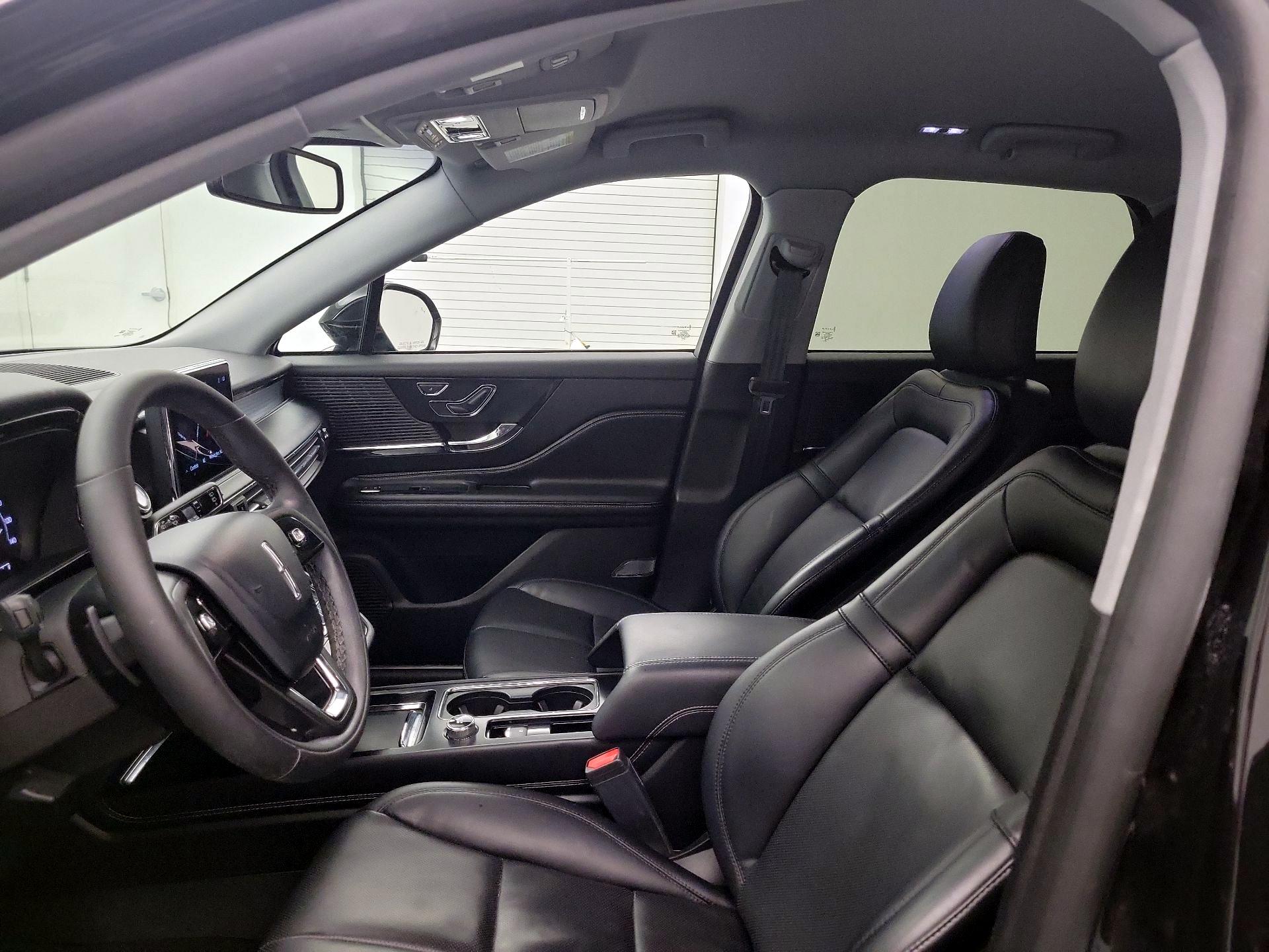 Thumbnail: 2022 Lincoln Corsair - 11