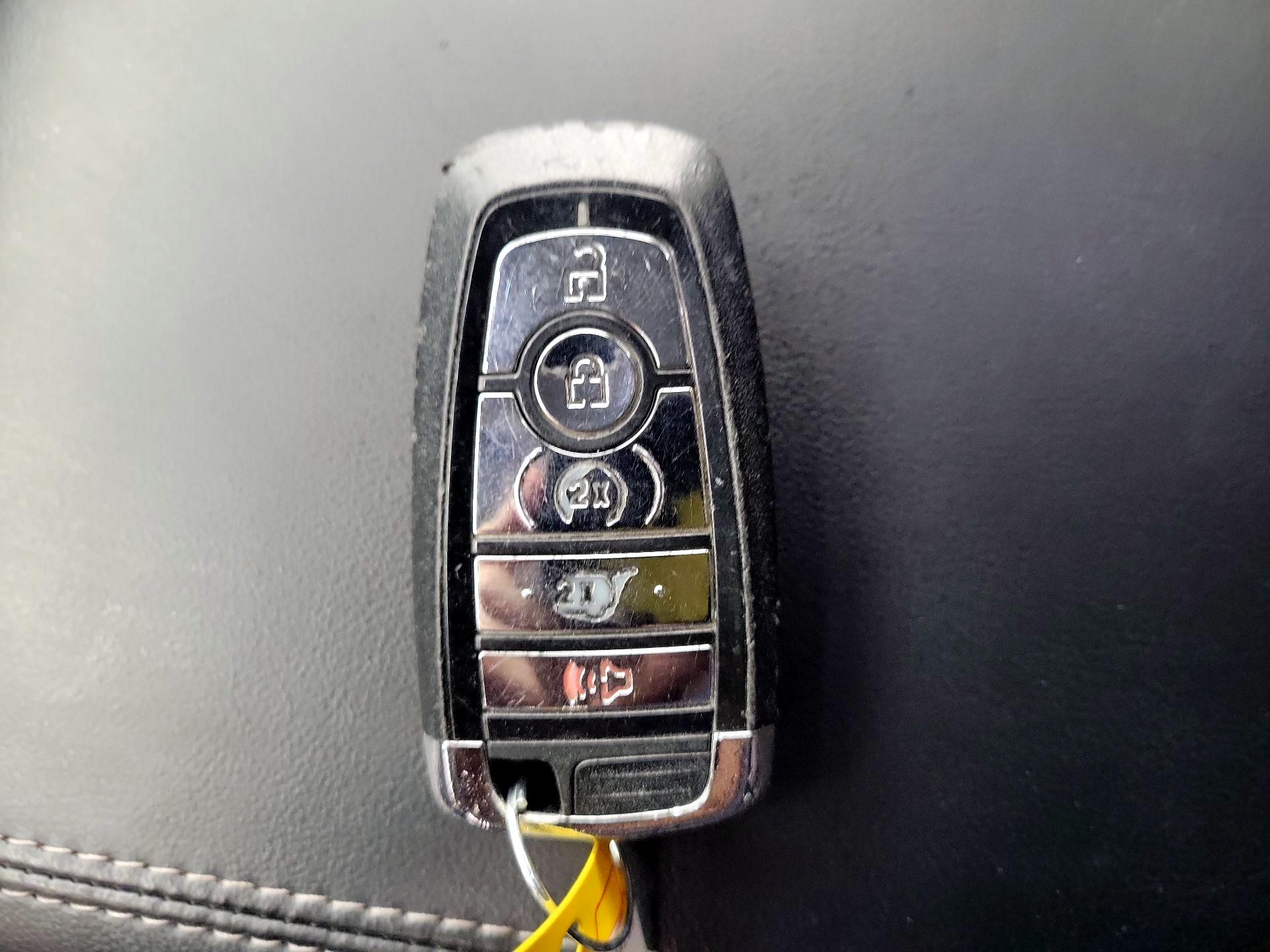 Thumbnail: 2022 Lincoln Corsair - 19