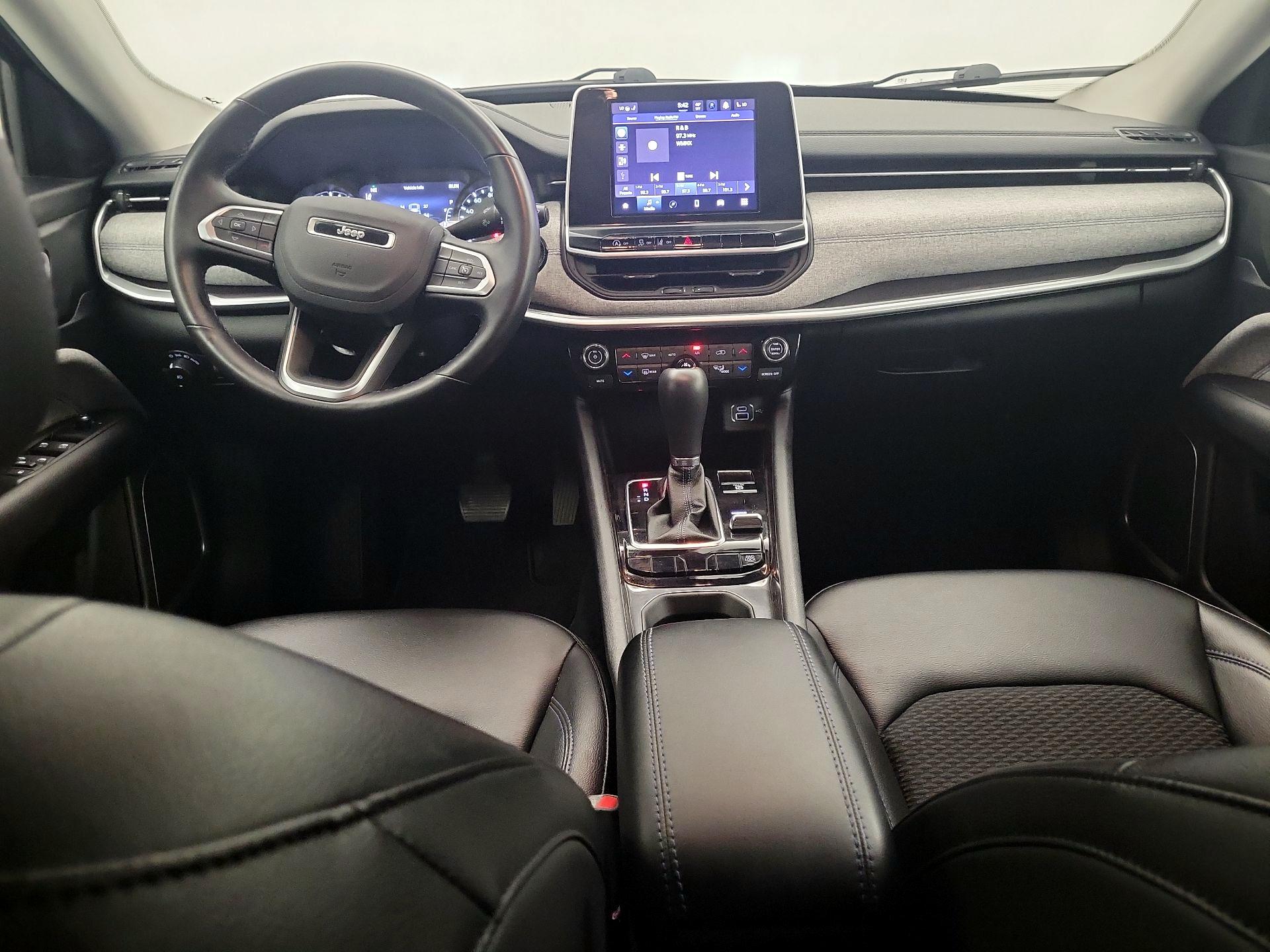 Thumbnail: 2022 Jeep Compass - 9