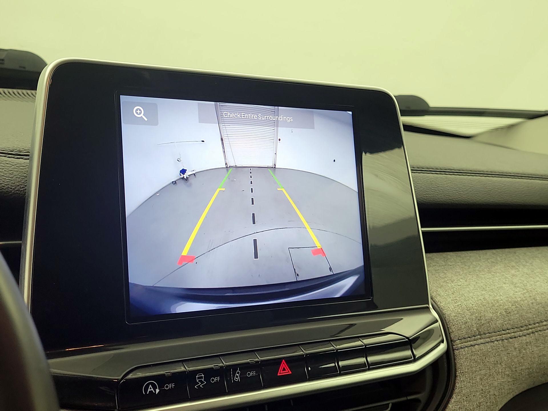 Thumbnail: 2022 Jeep Compass - 14