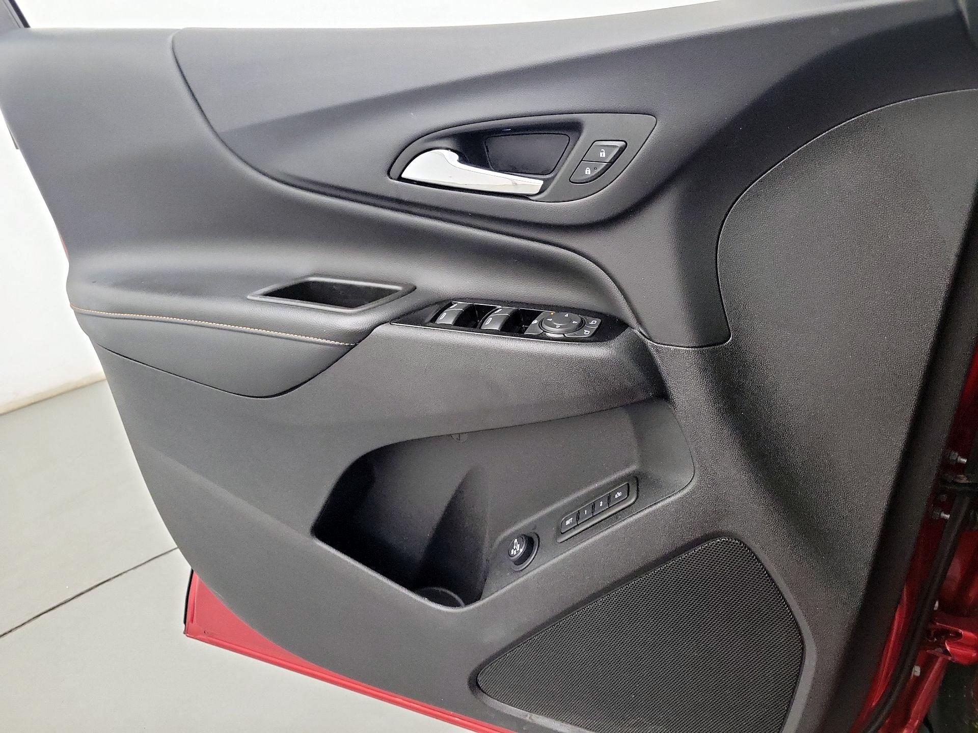 Thumbnail: 2023 Chevrolet Equinox - 12