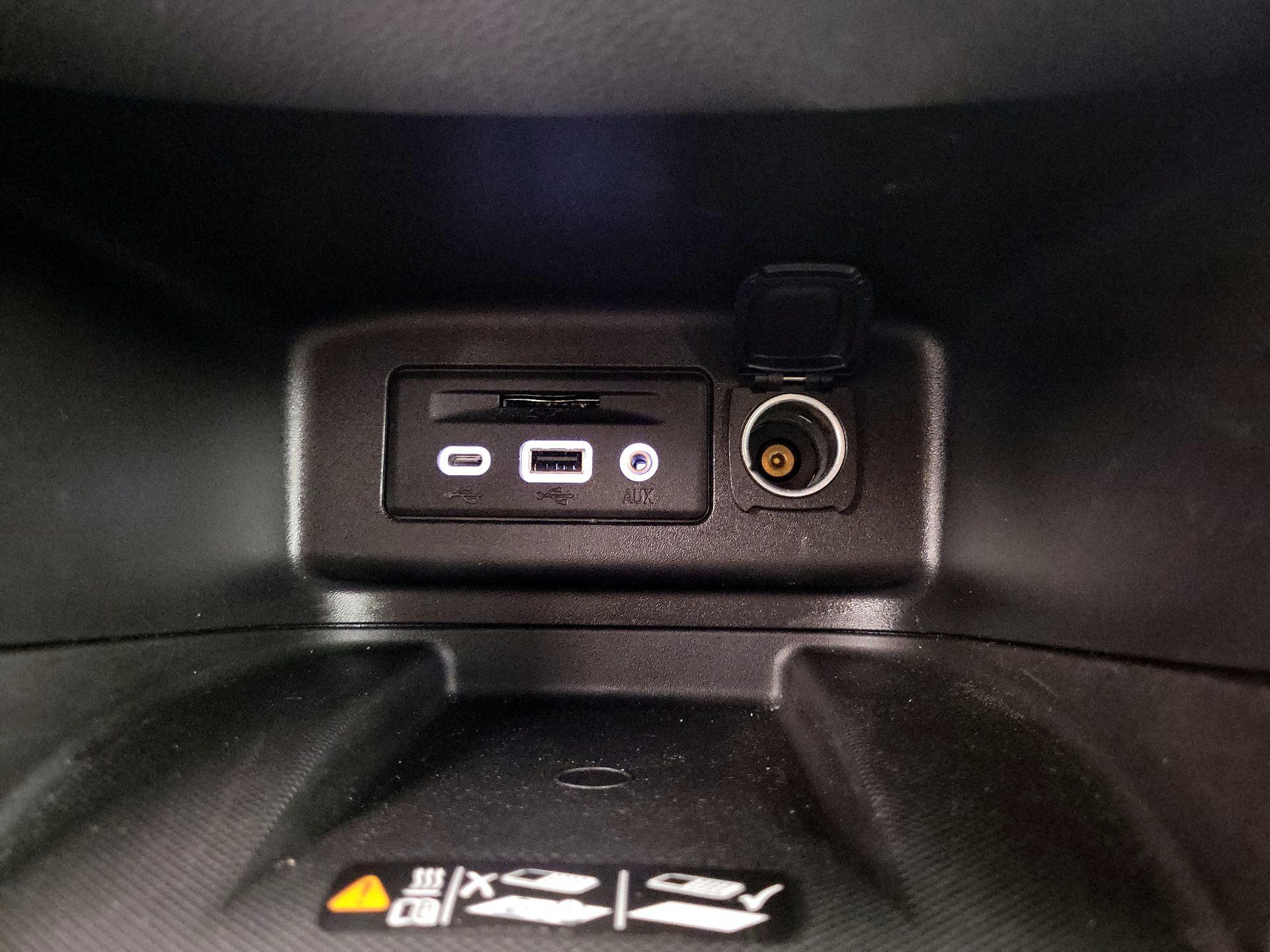 Thumbnail: 2023 Chevrolet Equinox - 18