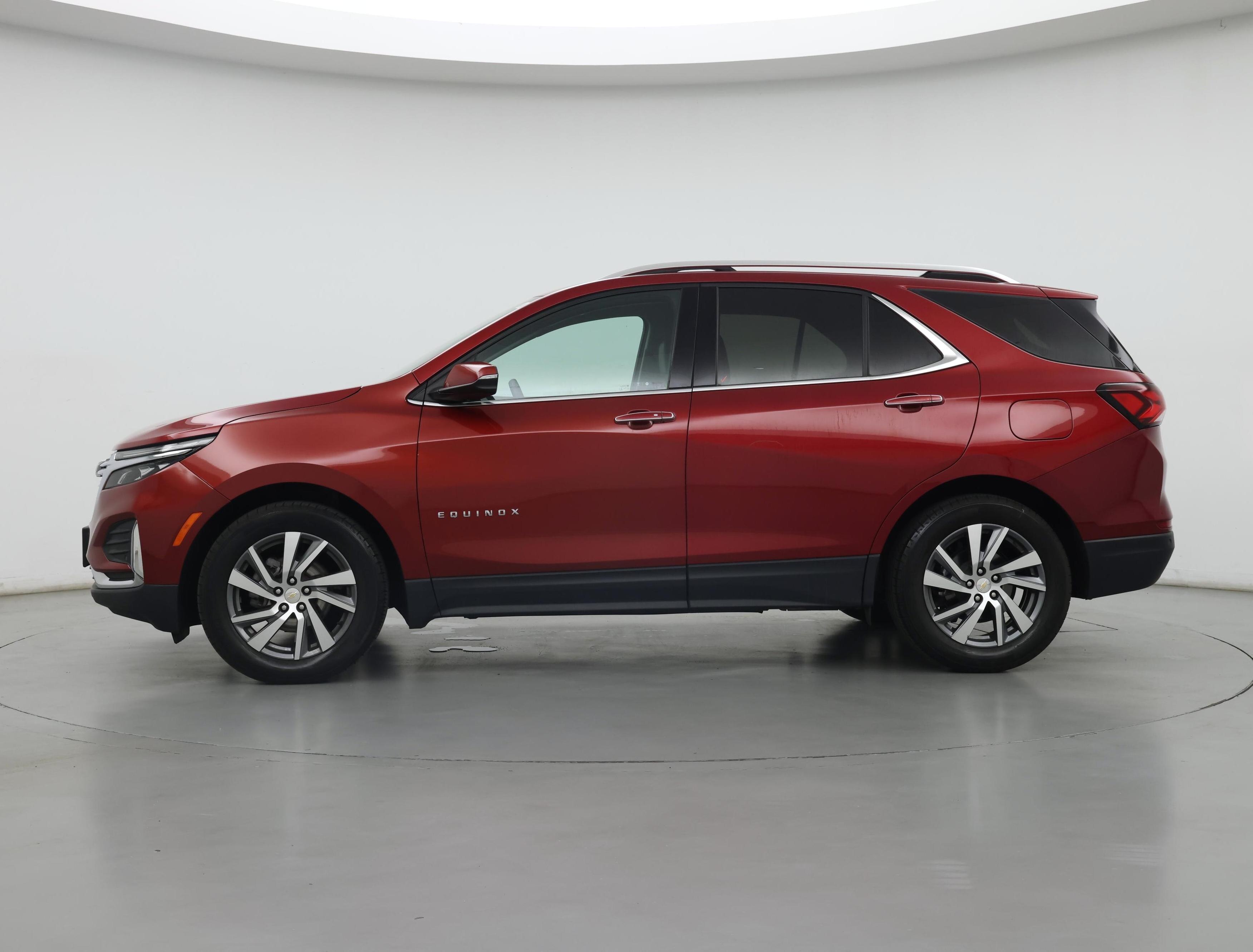 Thumbnail: 2023 Chevrolet Equinox - 3