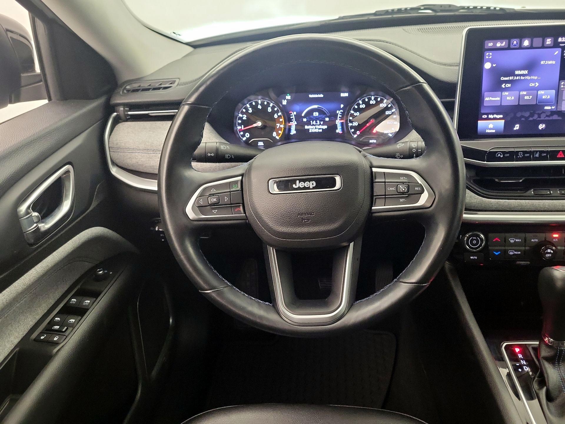 Thumbnail: 2022 Jeep Compass - 10