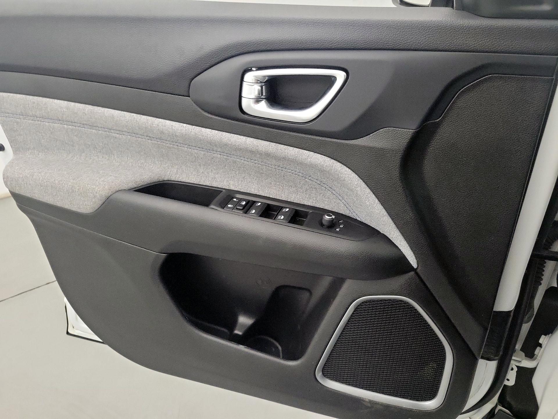 Thumbnail: 2022 Jeep Compass - 12