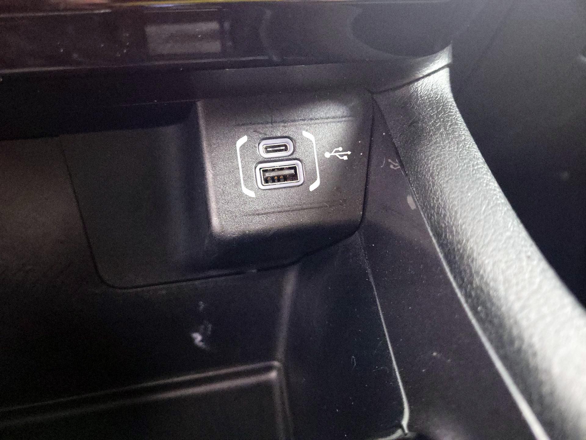 Thumbnail: 2022 Jeep Compass - 18