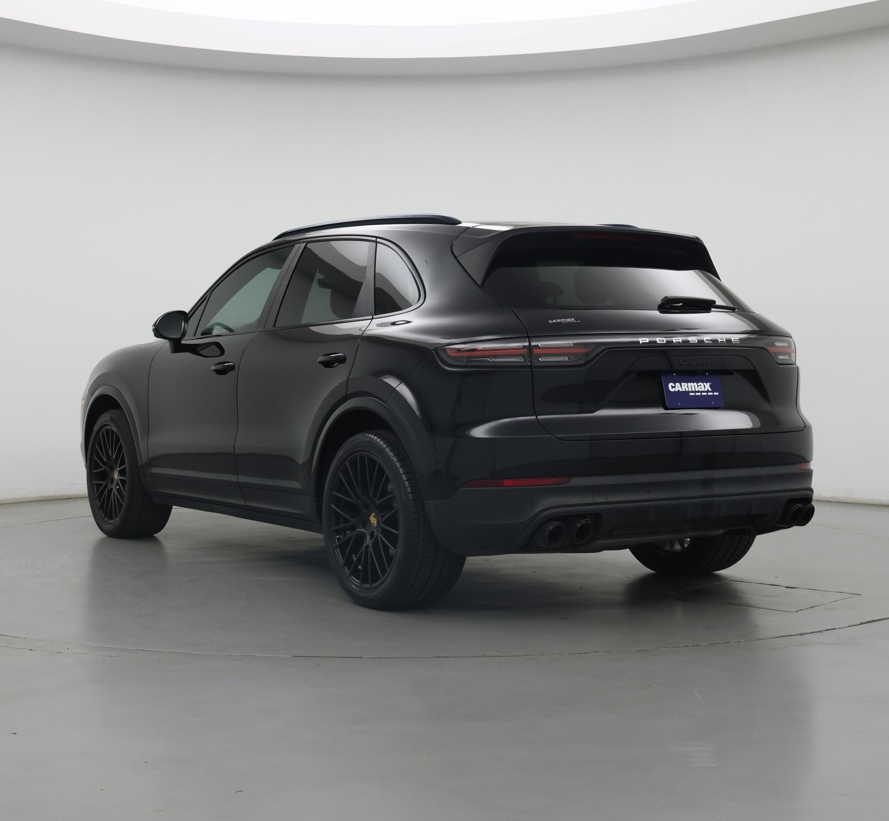 Thumbnail: 2021 Porsche Cayenne - 2