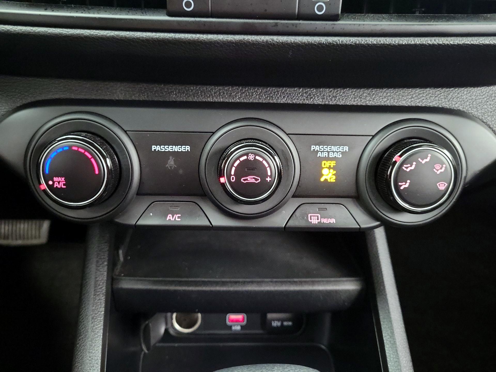 Thumbnail: 2023 Kia Forte - 16