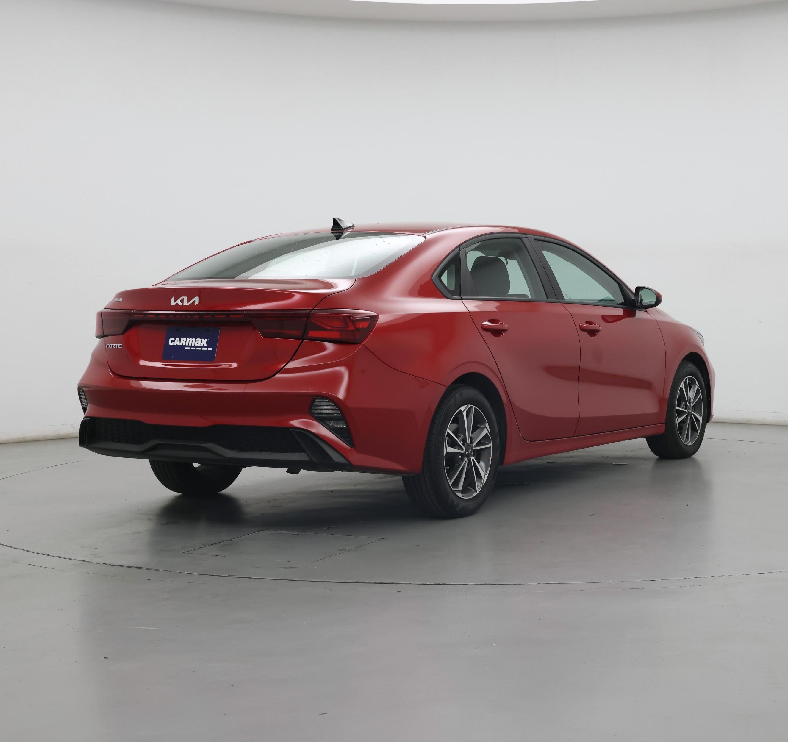 Thumbnail: 2023 Kia Forte - 8