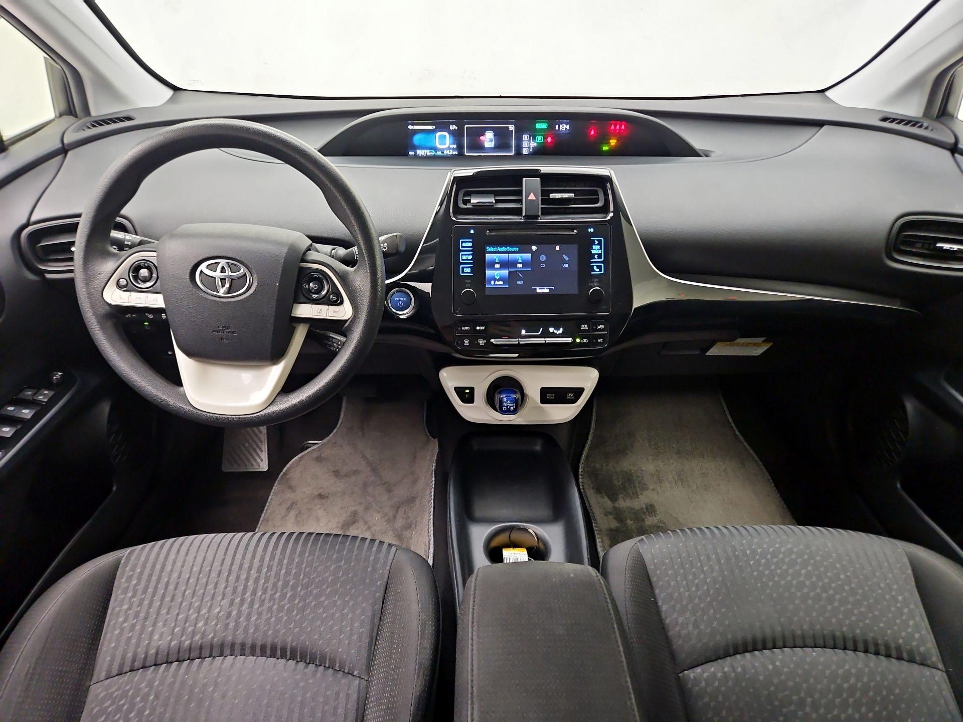 Thumbnail: 2018 Toyota Prius - 9