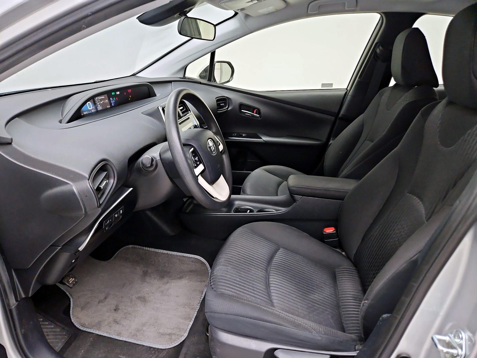 Thumbnail: 2018 Toyota Prius - 11