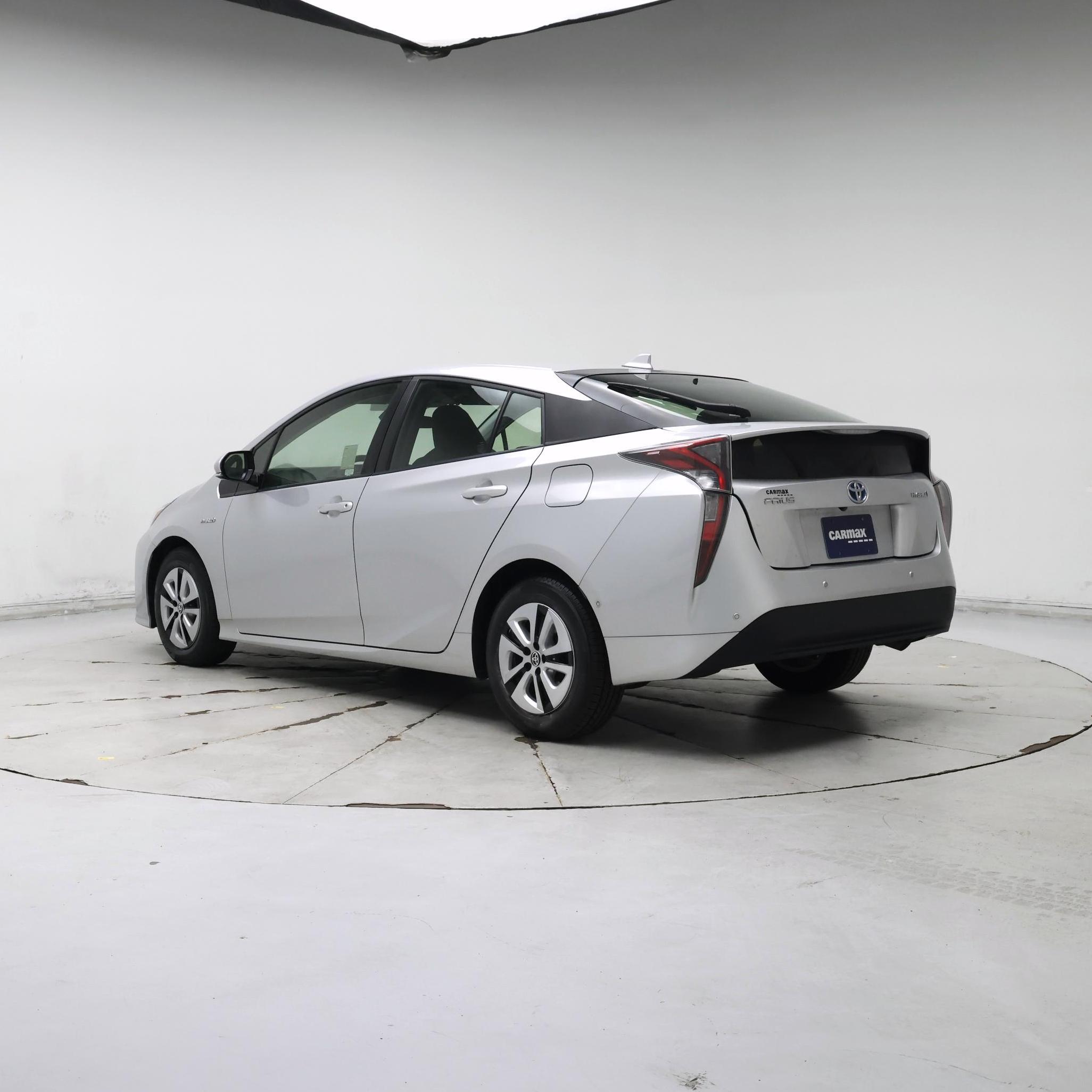 Thumbnail: 2018 Toyota Prius - 2