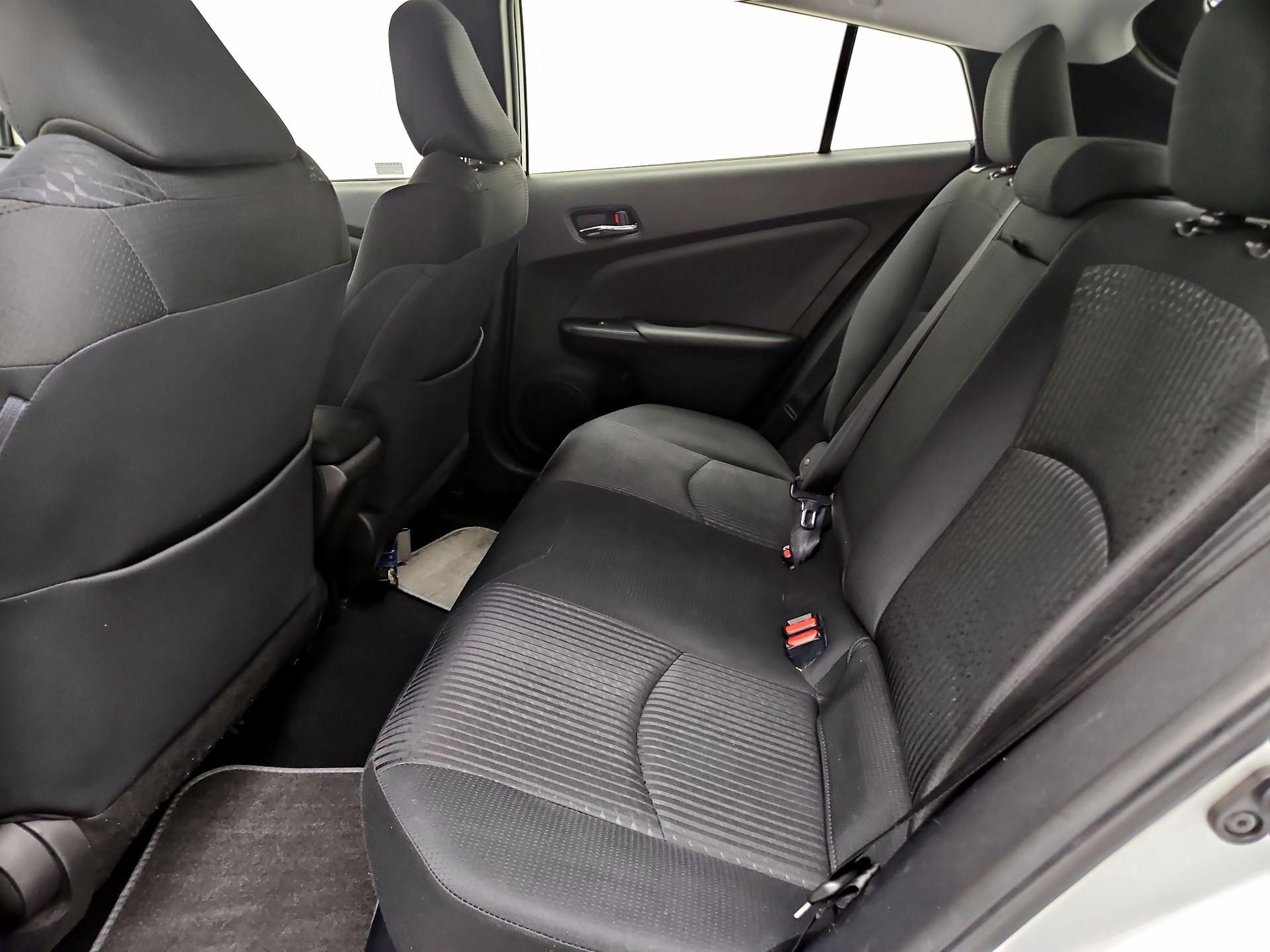 Thumbnail: 2018 Toyota Prius - 19