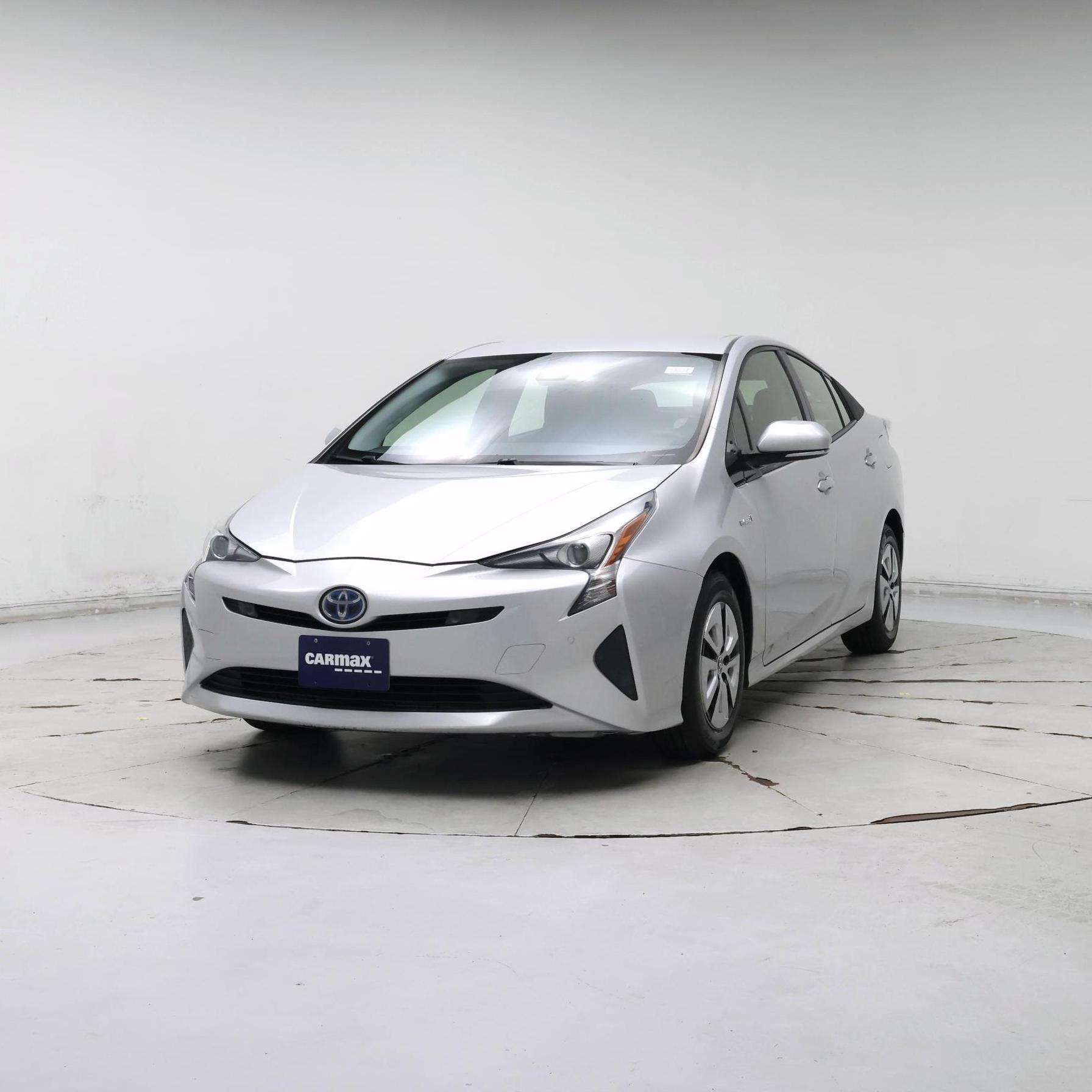 Thumbnail: 2018 Toyota Prius - 4