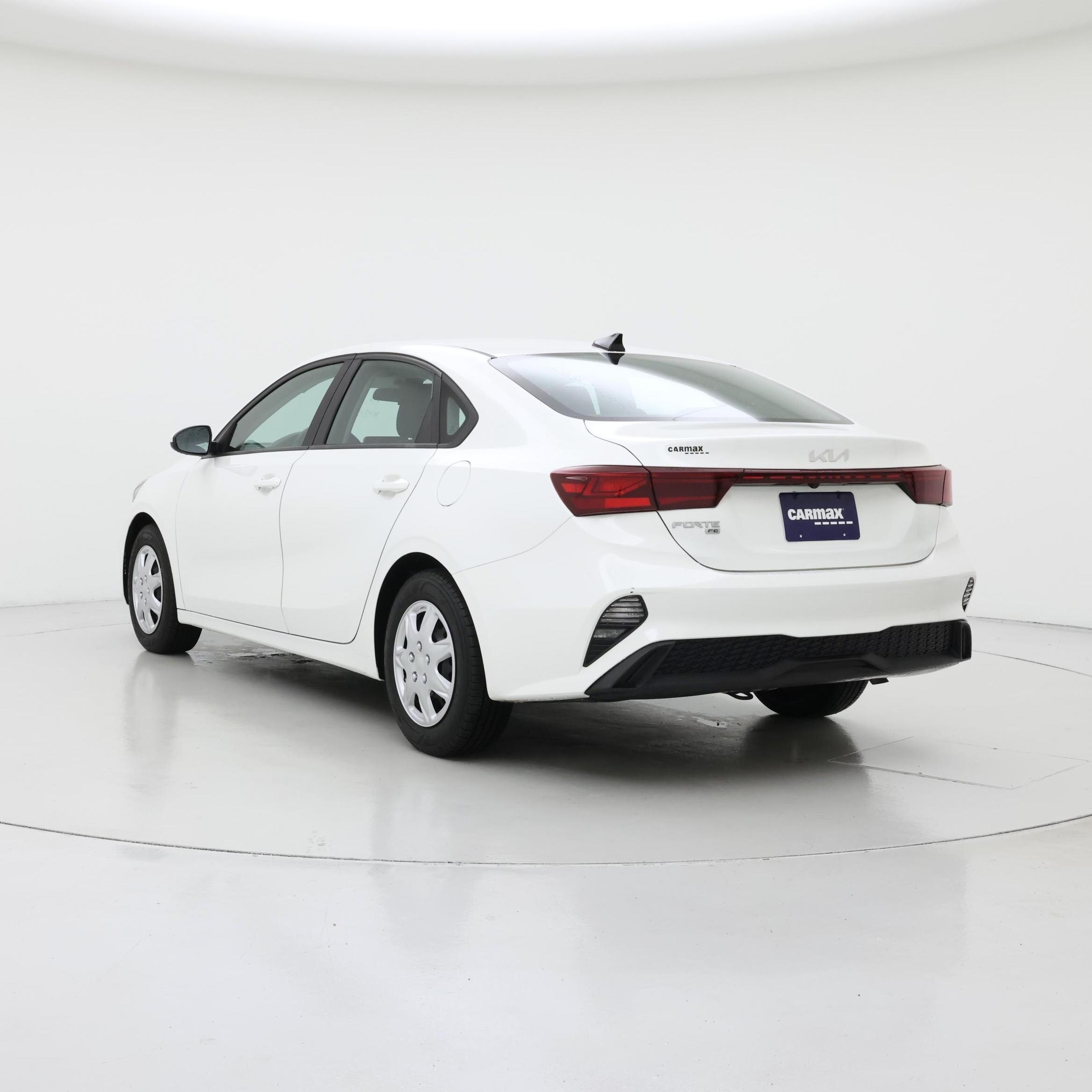 Thumbnail: 2022 Kia Forte - 2