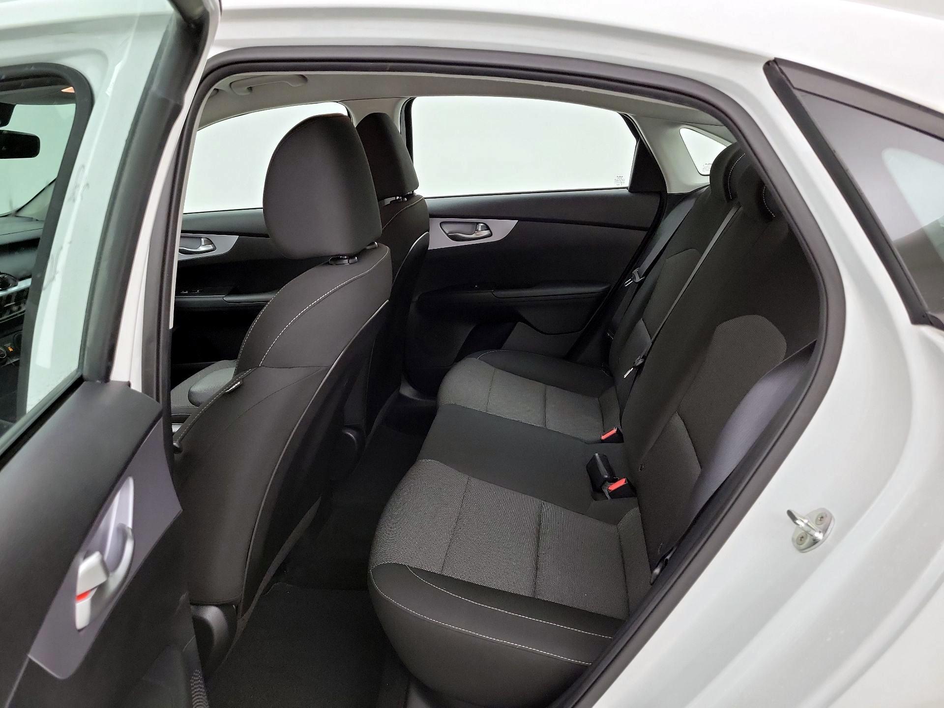 Thumbnail: 2022 Kia Forte - 19