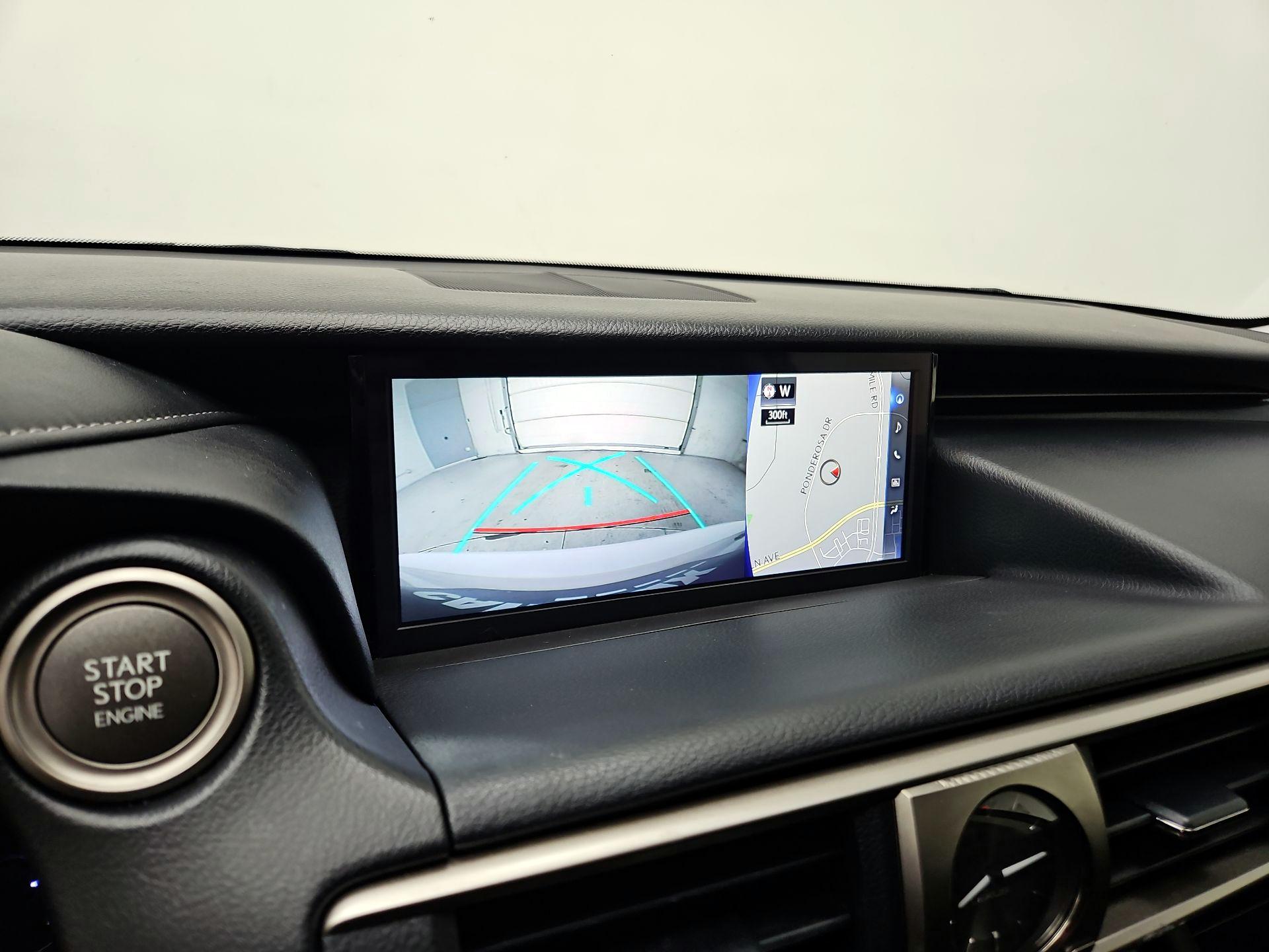 Thumbnail: 2017 Lexus IS - 15