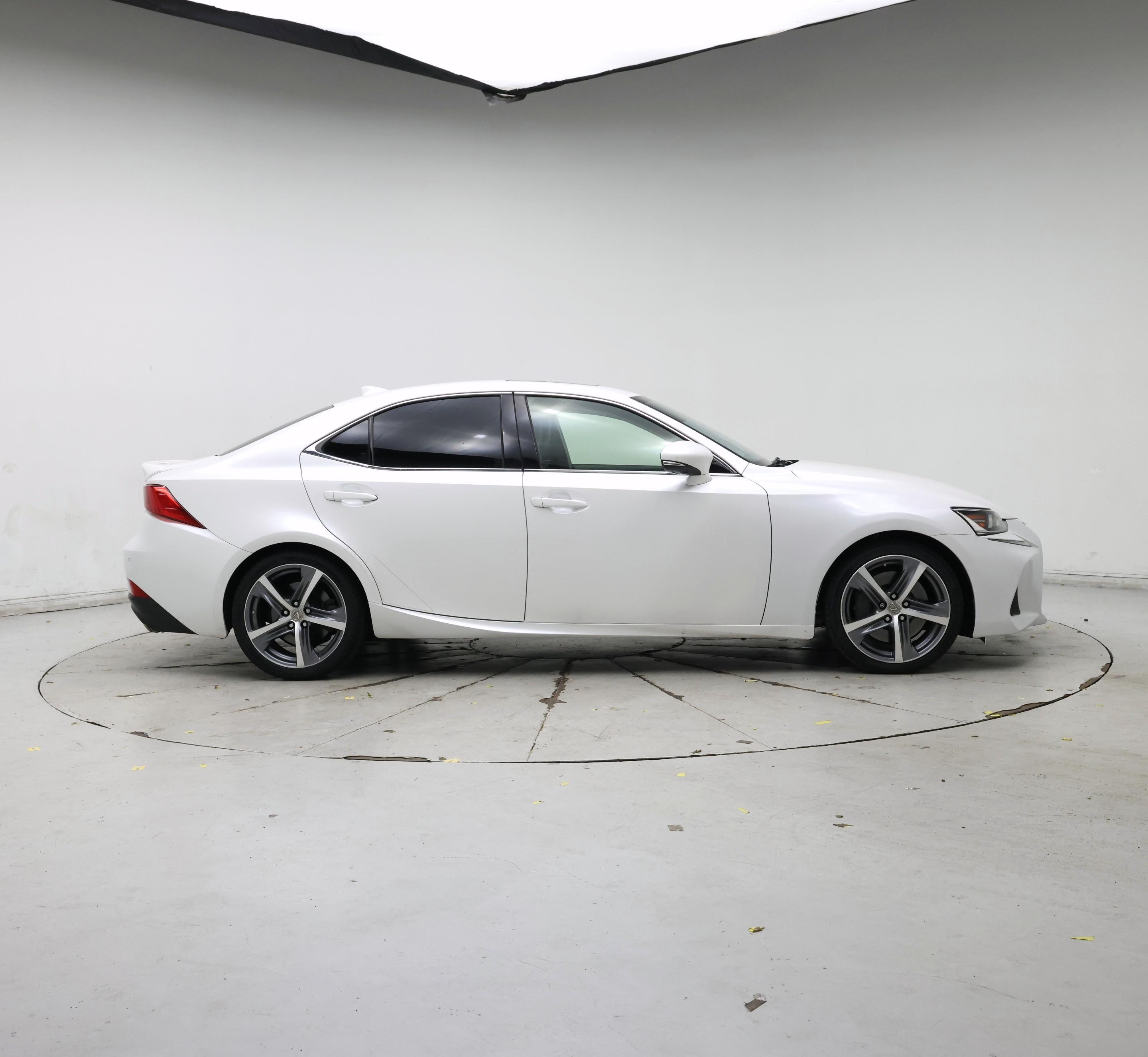 Thumbnail: 2017 Lexus IS - 7