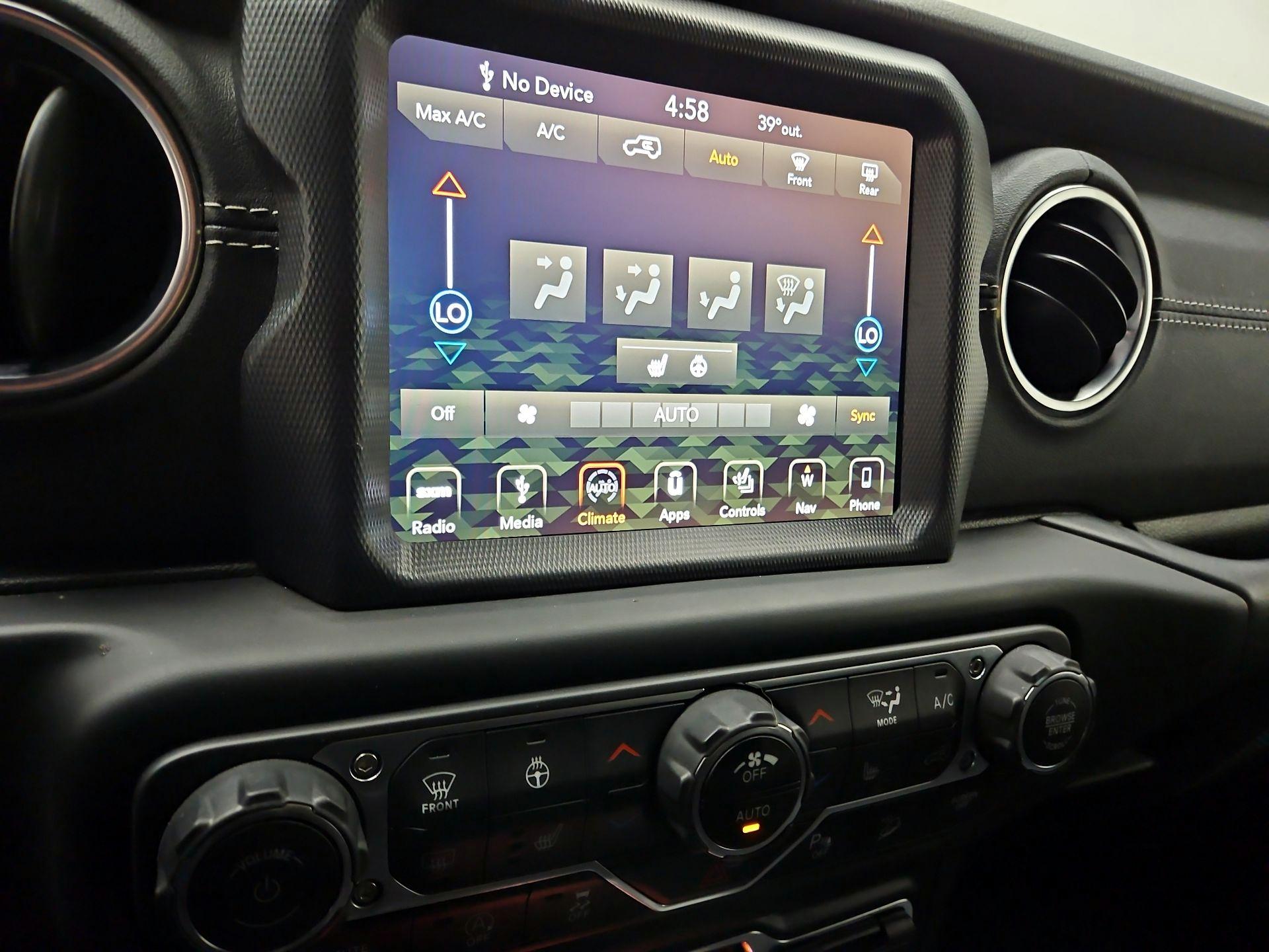 Thumbnail: 2019 Jeep Wrangler - 15