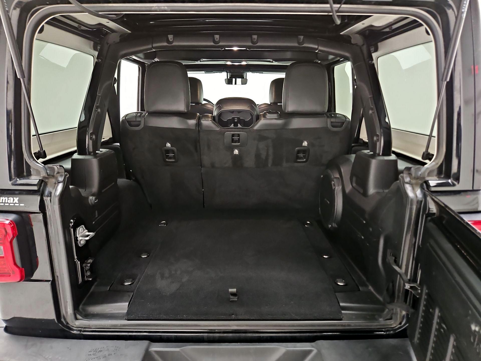 Thumbnail: 2019 Jeep Wrangler - 19