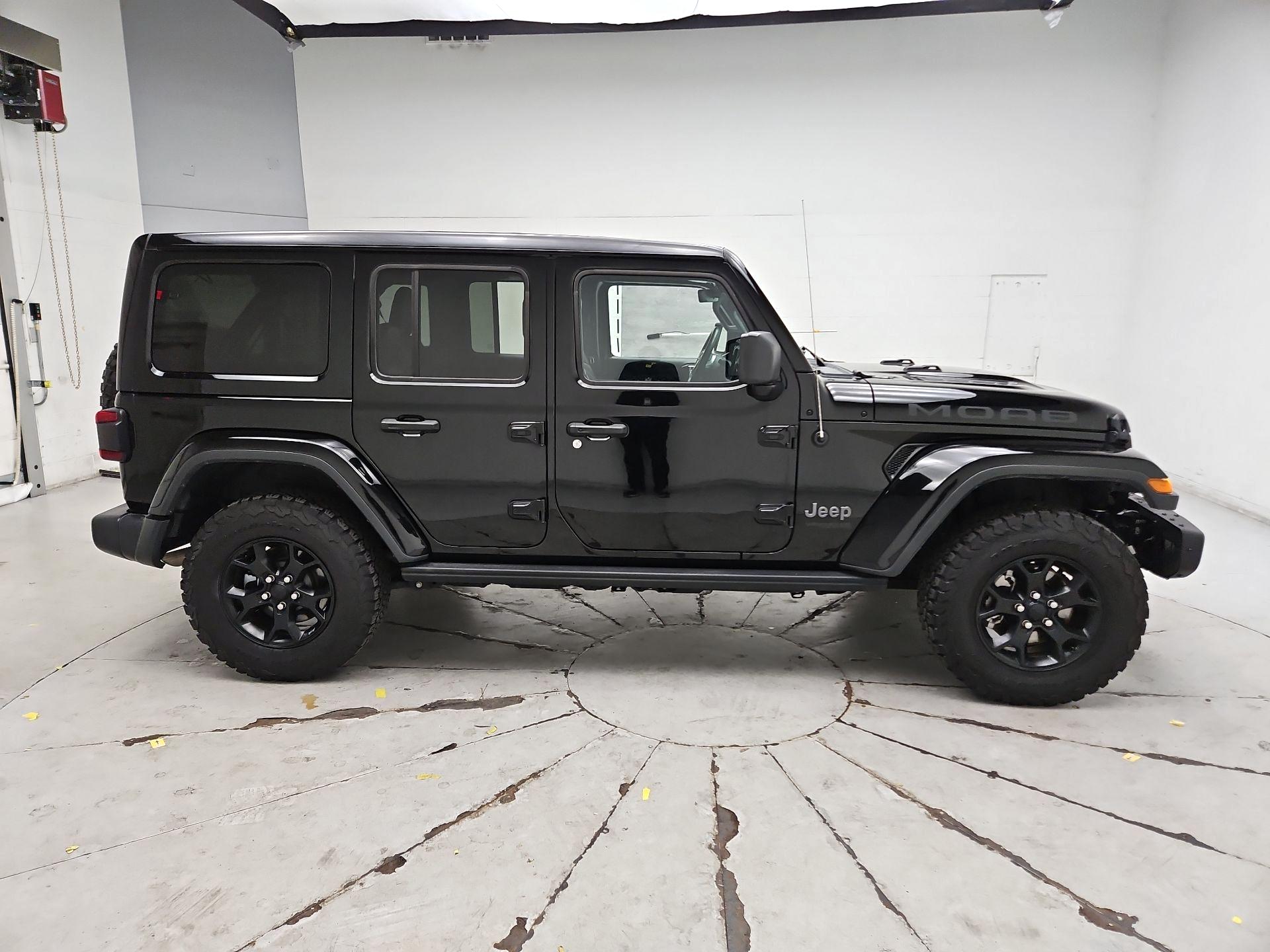 Thumbnail: 2019 Jeep Wrangler - 4