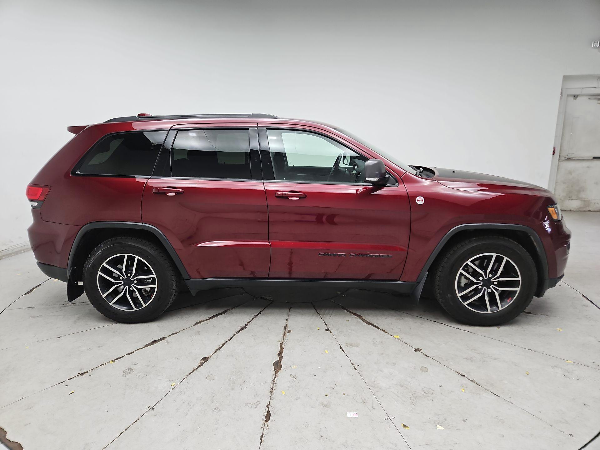 Thumbnail: 2020 Jeep Grand Cherokee - 4