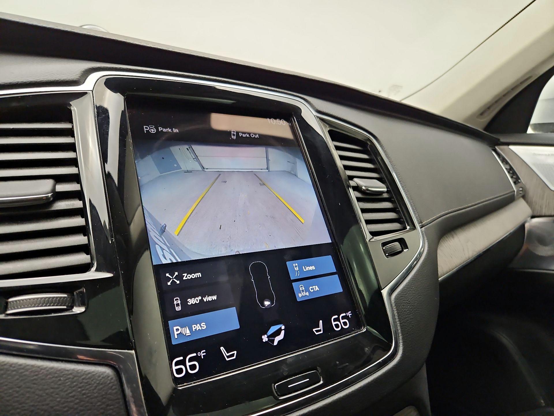 Thumbnail: 2021 Volvo XC90 - 14